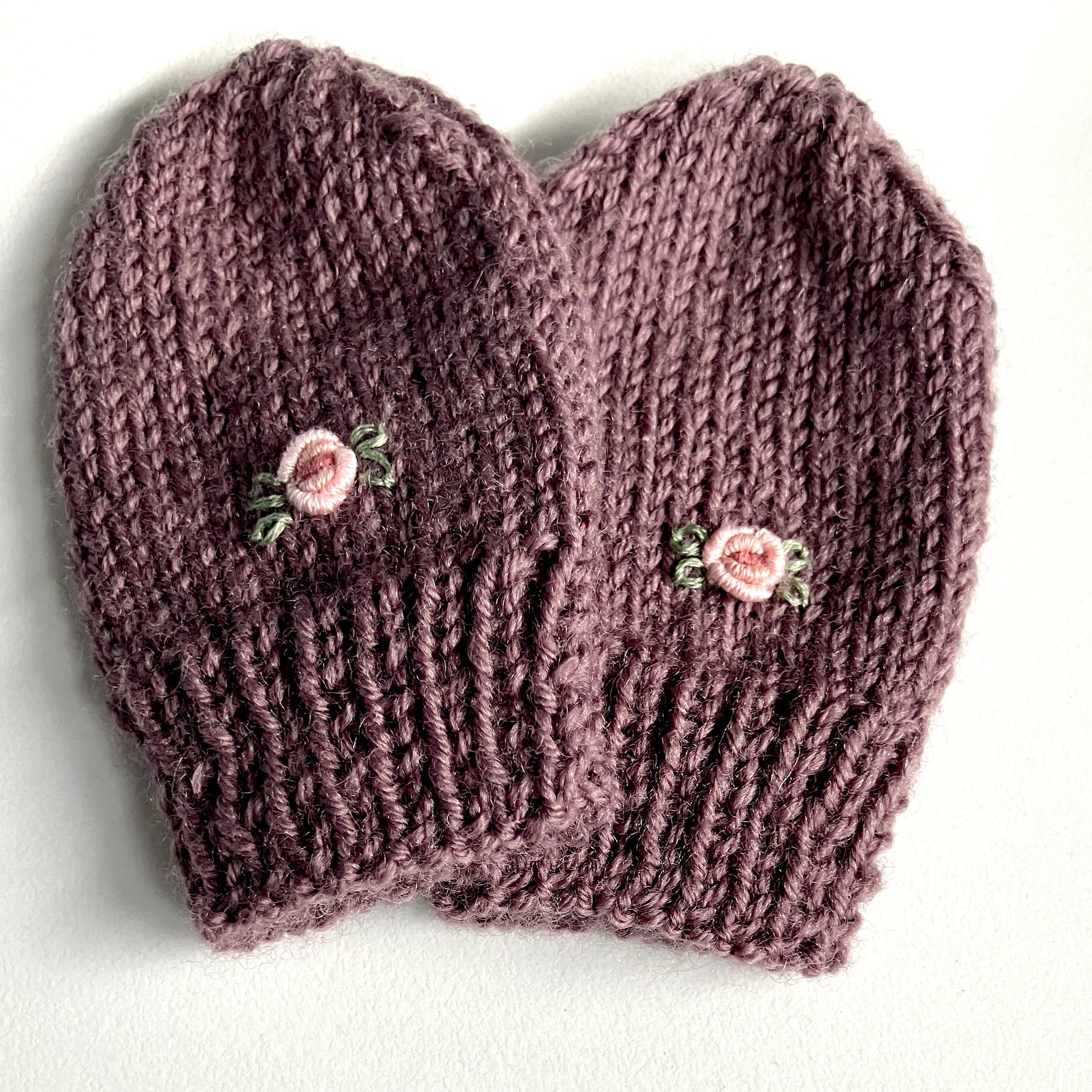 Baby gift set - soft plum with rosebuds - hand-knitted & hand-embroidered