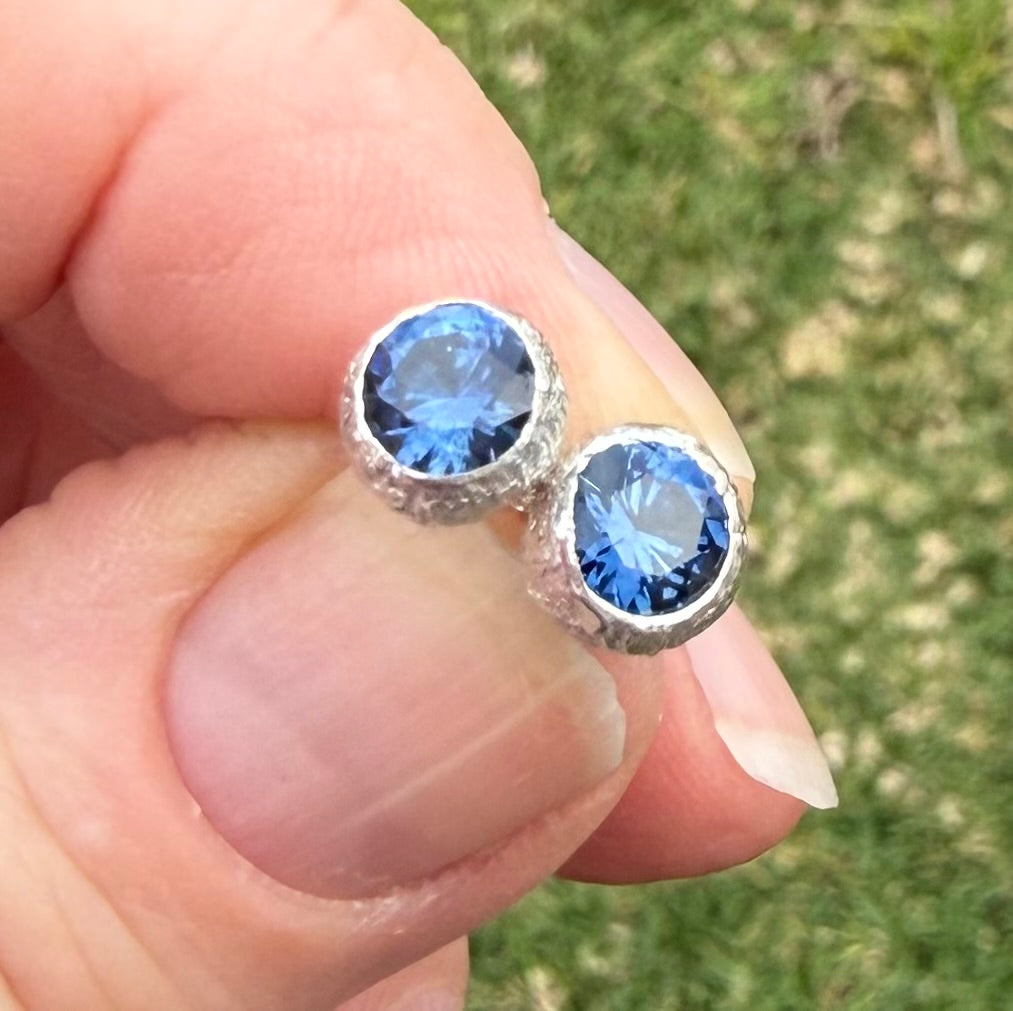 STERLING SILVER STUD EARRINGS GUMNUTS - LAB CREATED SAPPHIRES