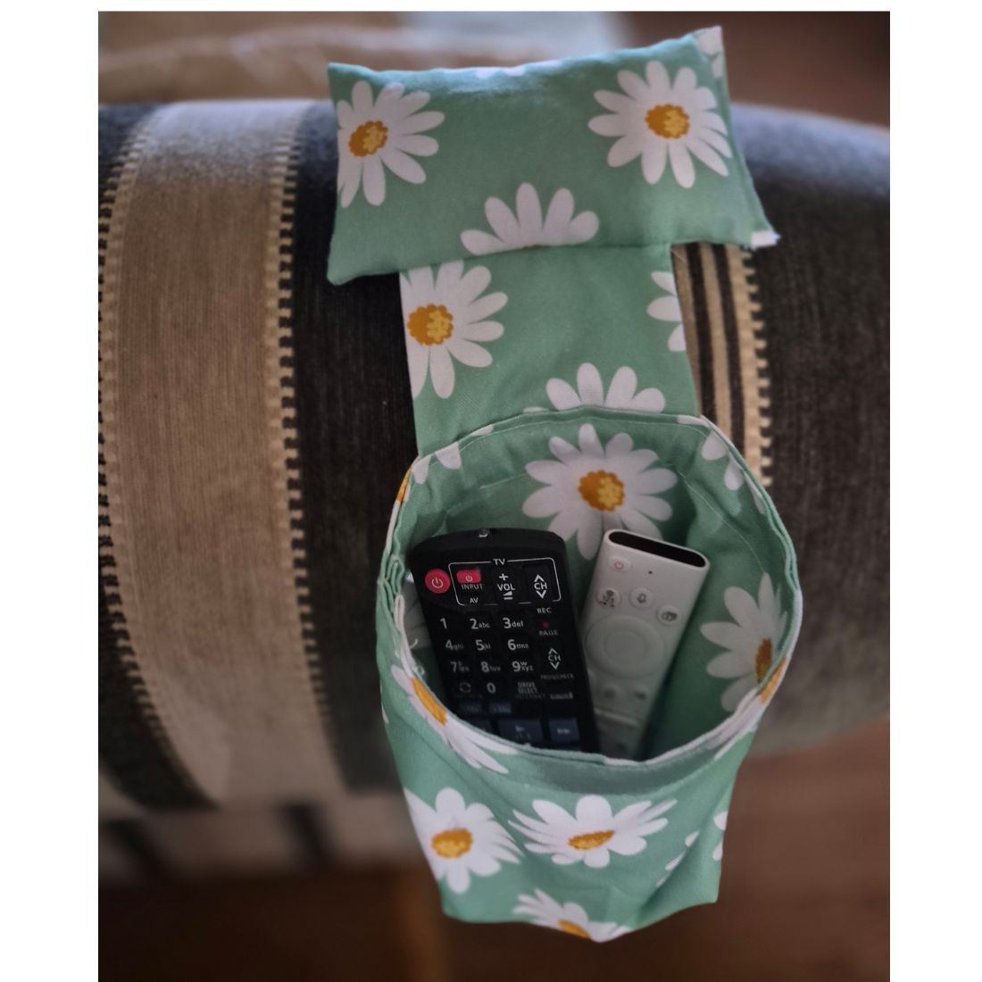 Sewing Scrap/Thread Bin with Weighted Pin Cushion