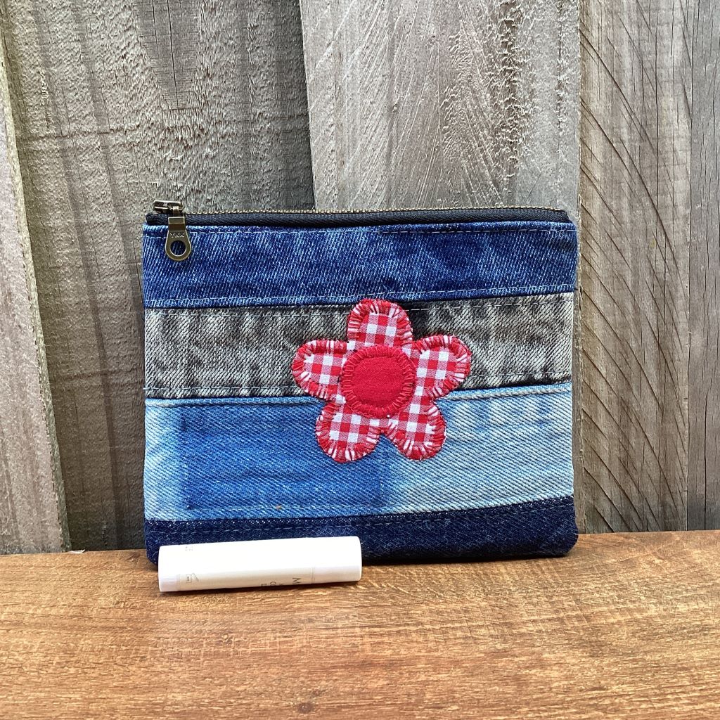 Upcycled Denim Coin Purse – Flower