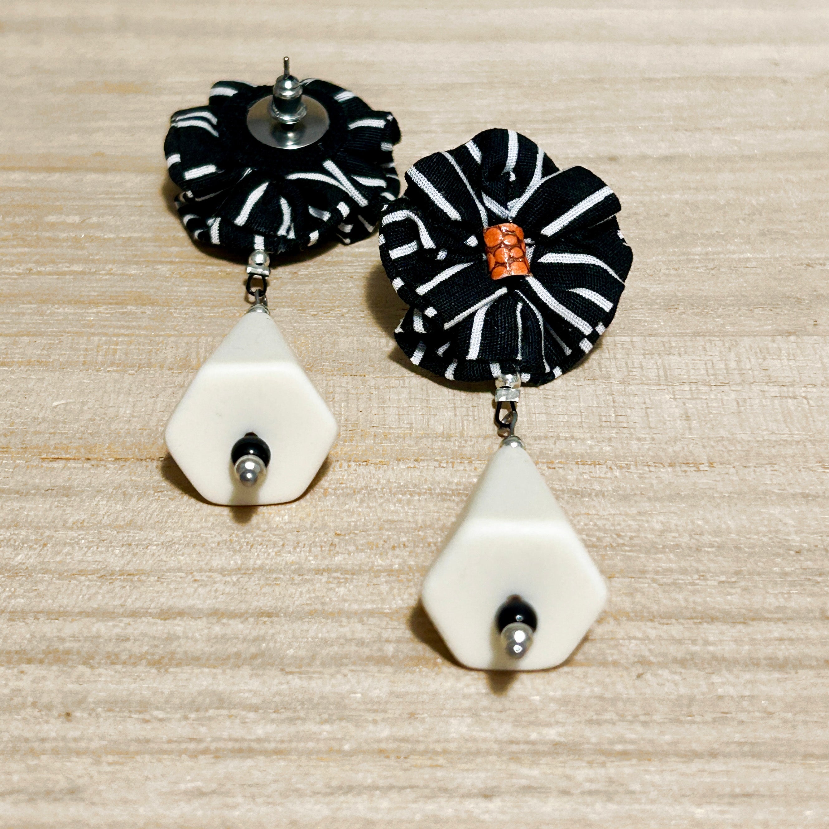 Earrings Black White Textile & Vintage Beads - EBW-113