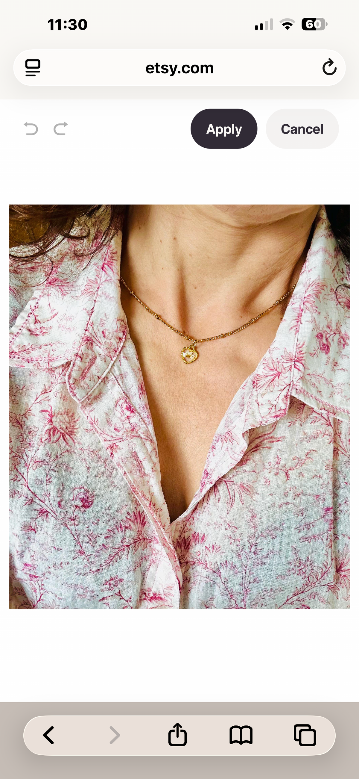 Gold plated resin necklace with white wildflower