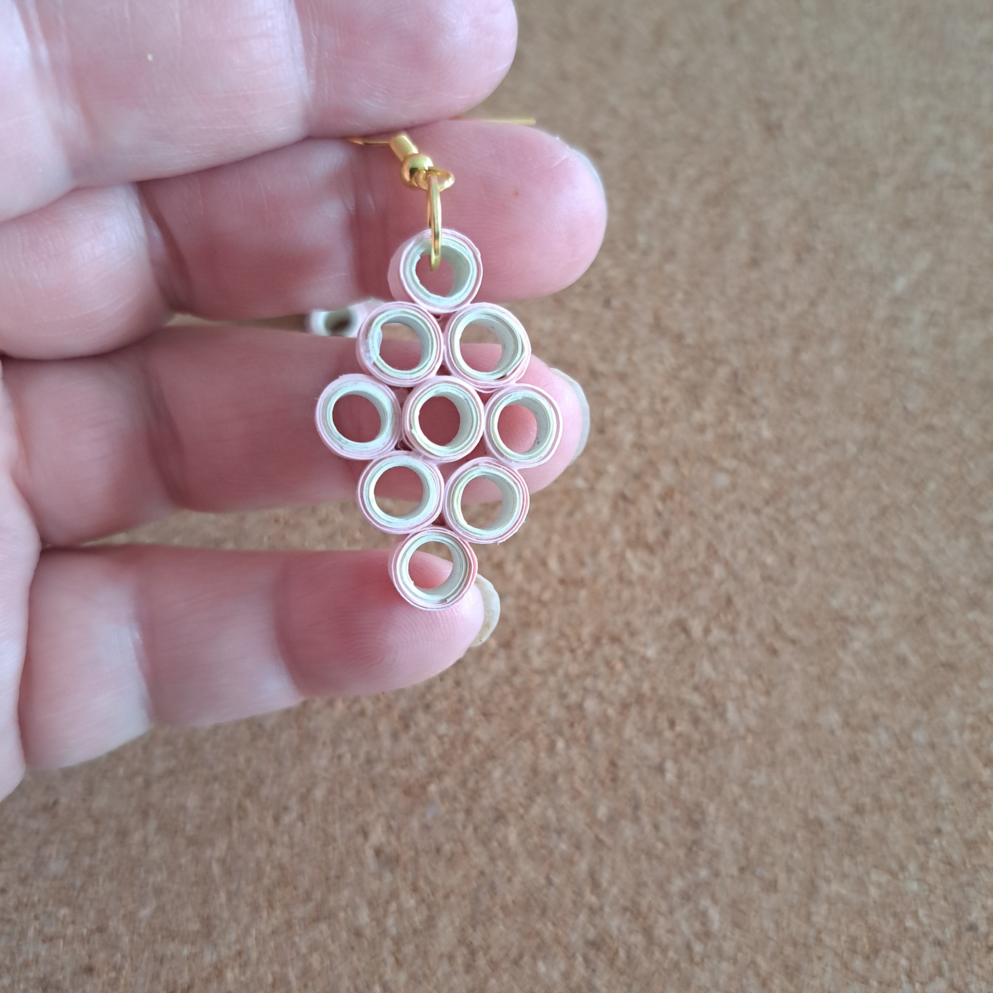 Paper quilled earring drop gold