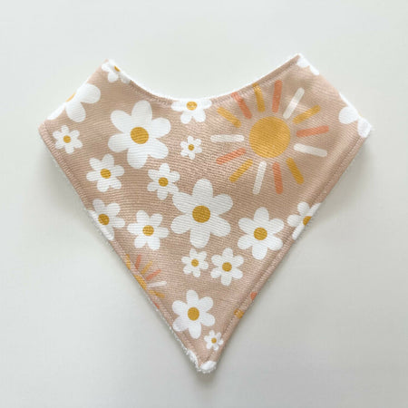 Sun daisies bandana bib