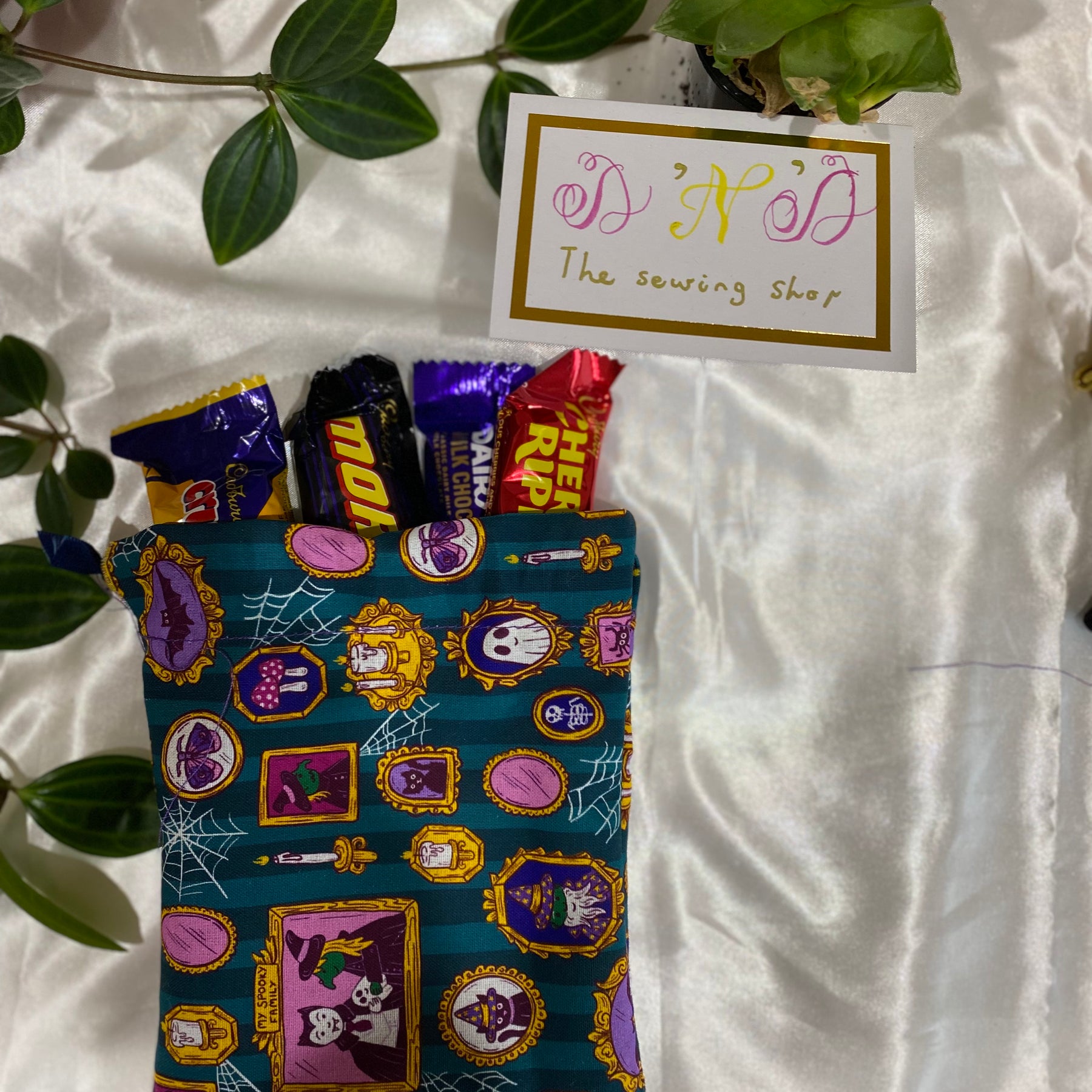 Halloween Goody Bags | Reusable Treat Bags for Kids (Drawstring Closure) | Set of 6