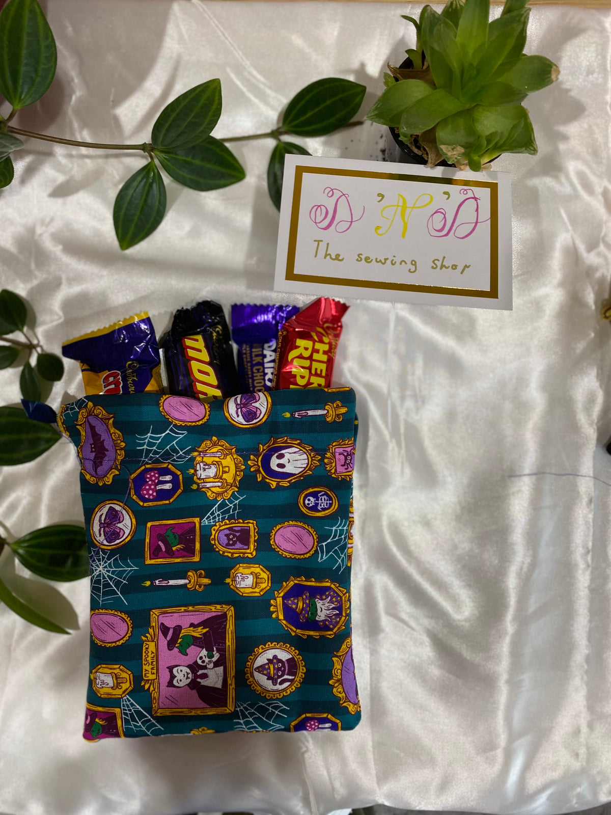 Halloween Goody Bags | Reusable Treat Bags for Kids (Drawstring Closure) | Set of 6