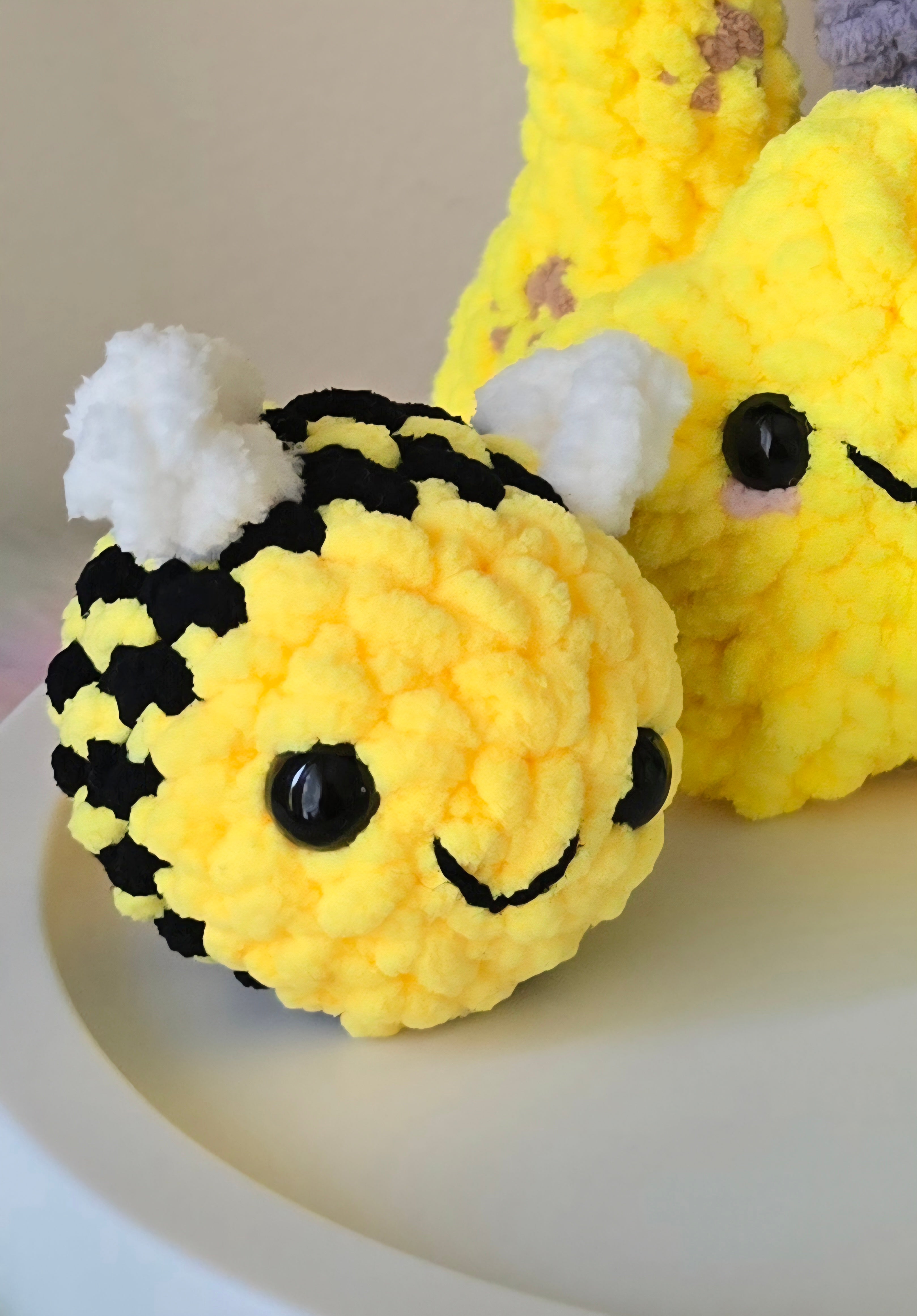 Crochet Mini Bee