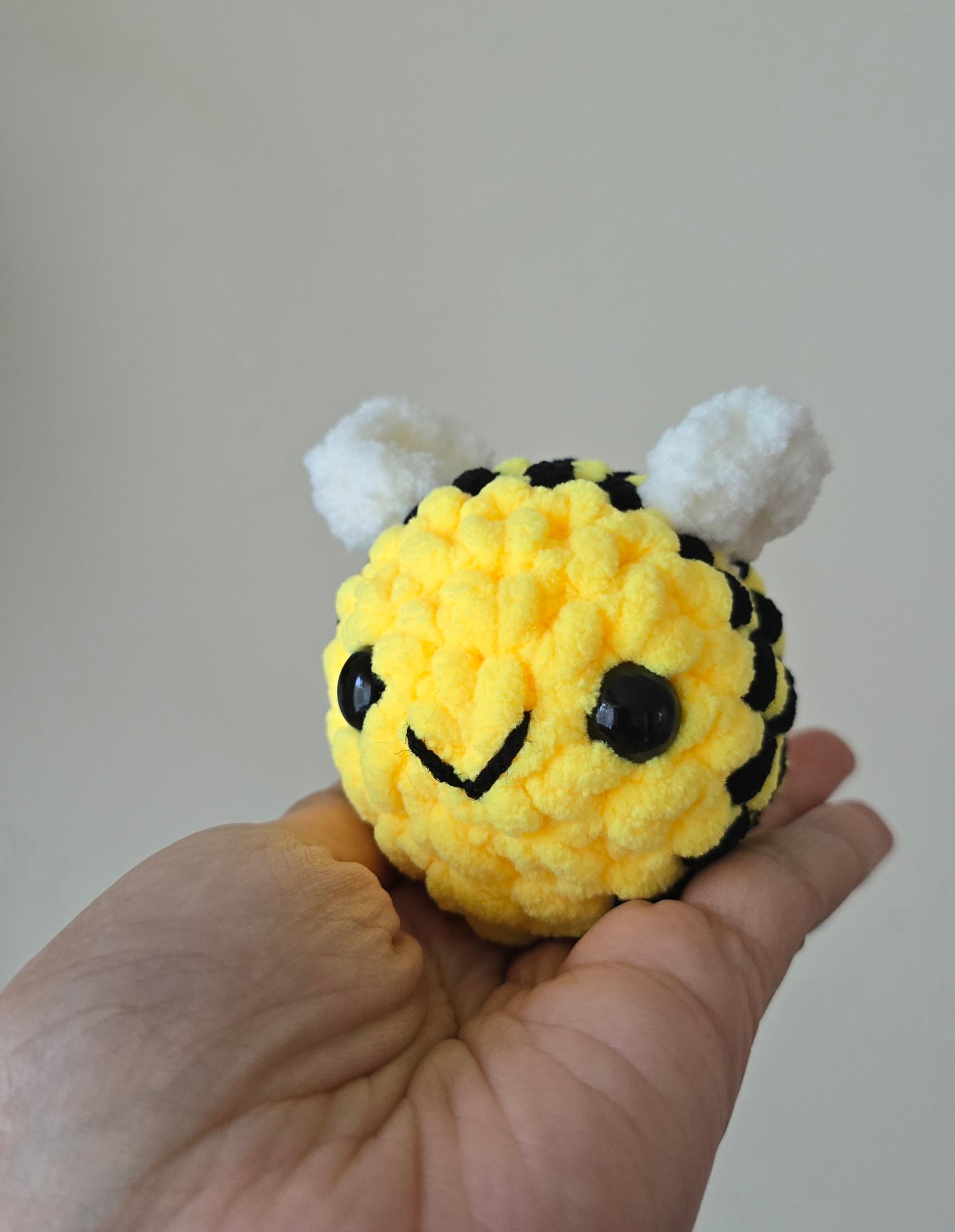 Crochet Mini Bee