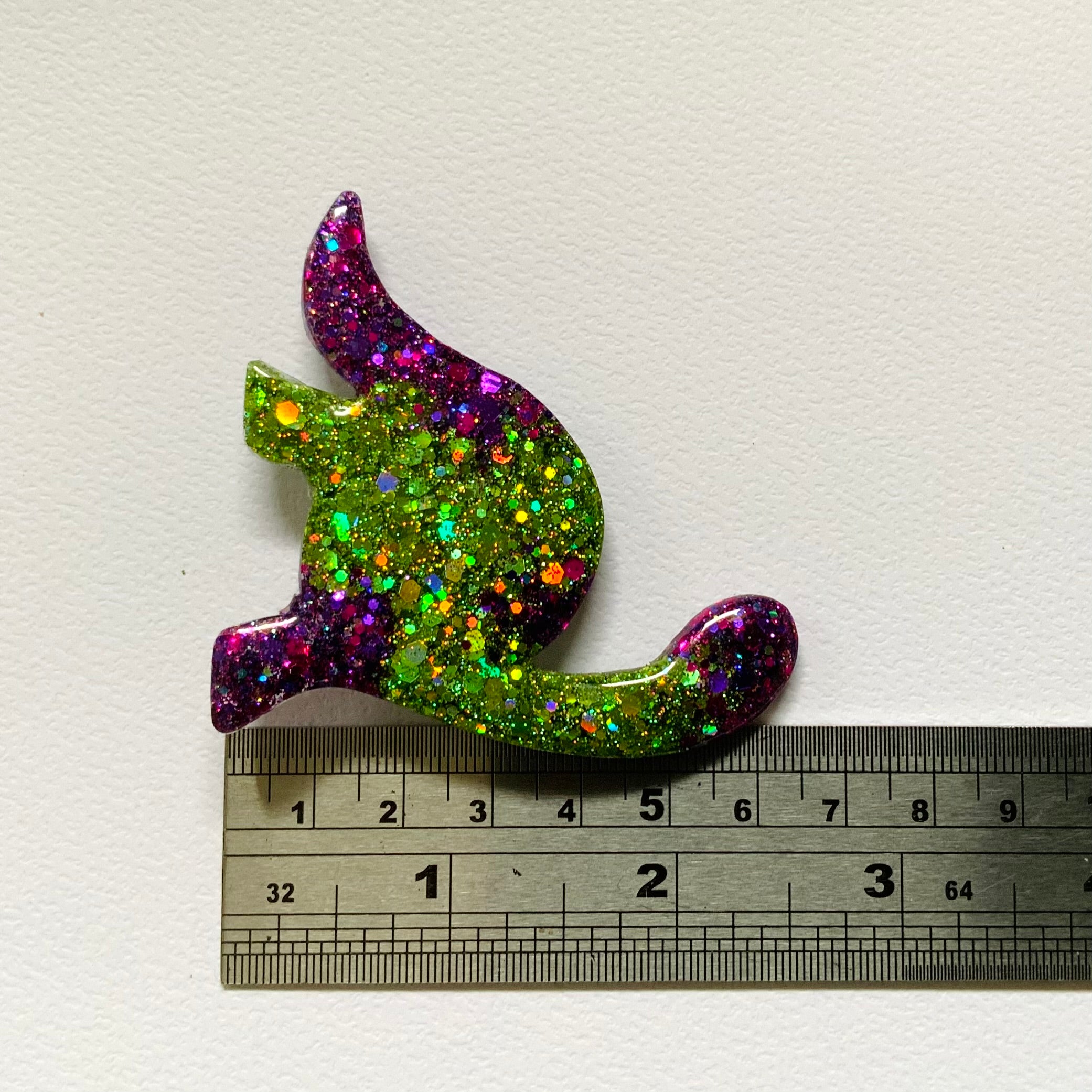 JURASSIC SPARKLE - Handmade Dinosaur Resin Brooch