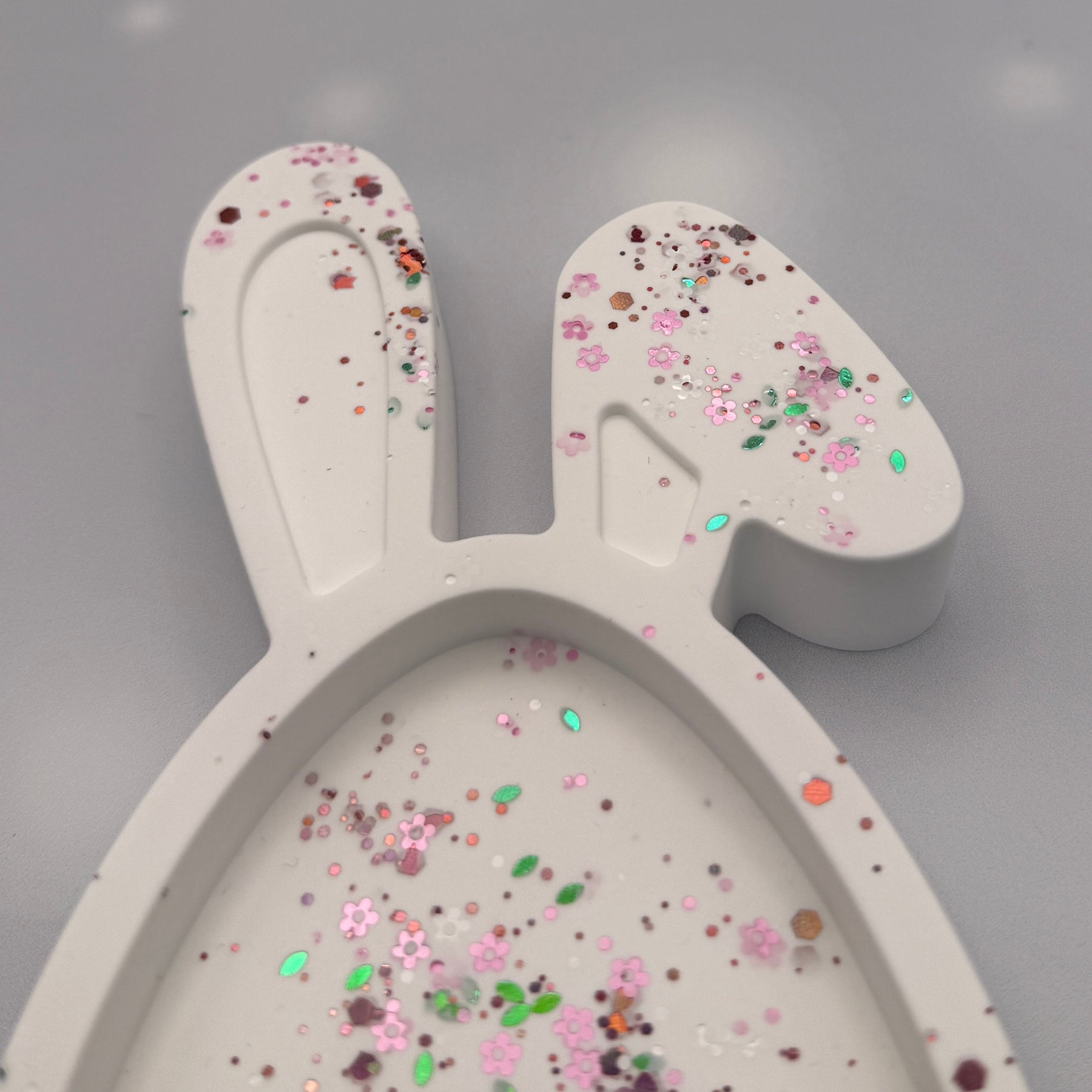 Handmade Eco-Resin Easter Egg Bunny Dish