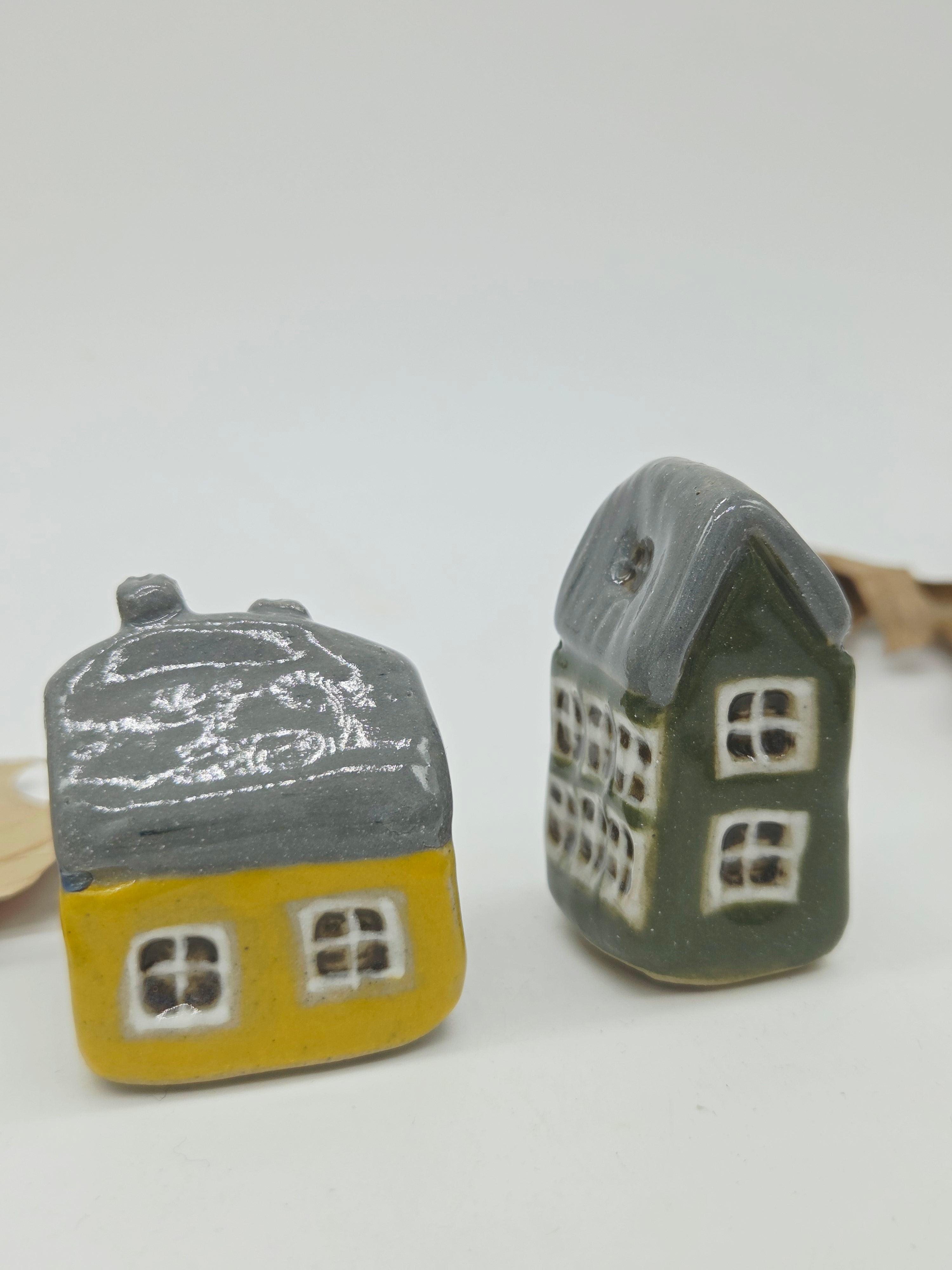 Norwegian Cottages Set of 2