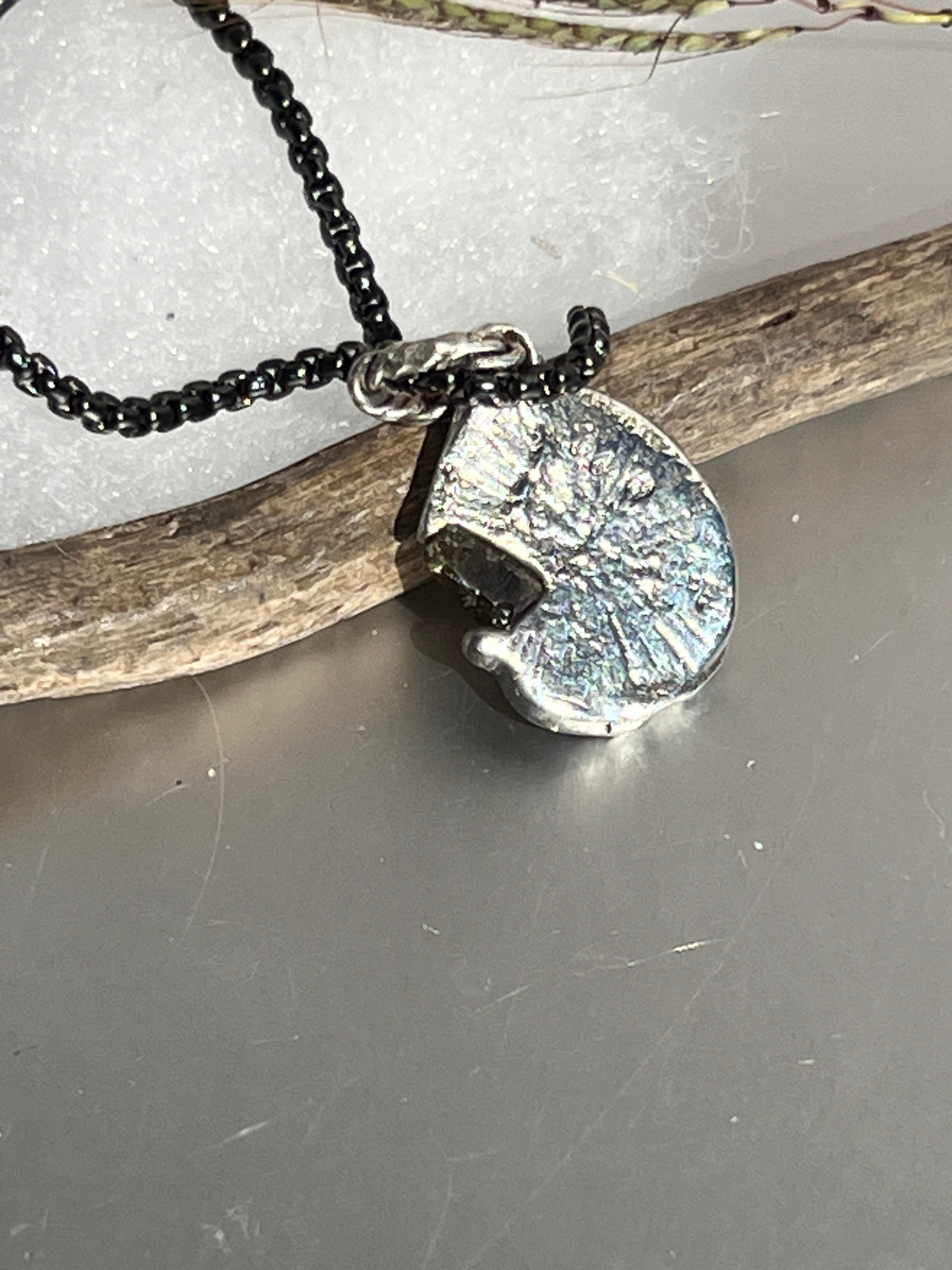 “Pussycat Flats” Pendant & Chain