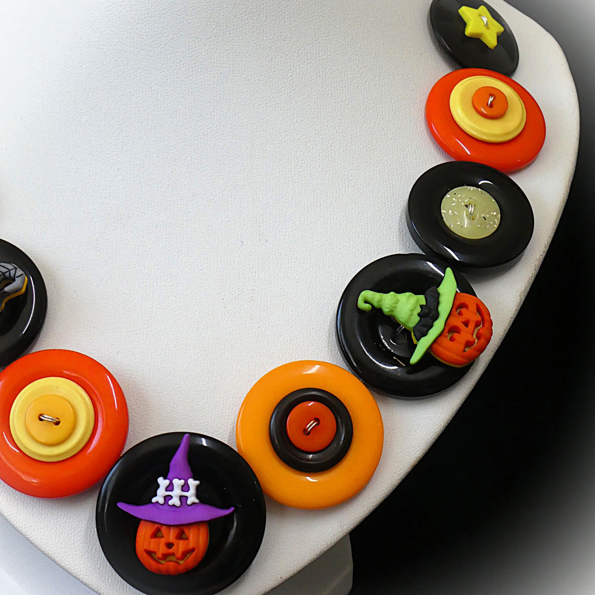 Halloween Button necklace - Jacks in Hats