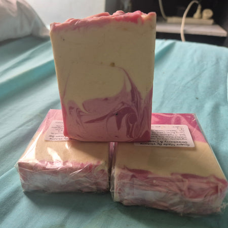 Handmade - 3 x Strawberry Deluxe Soap Bar