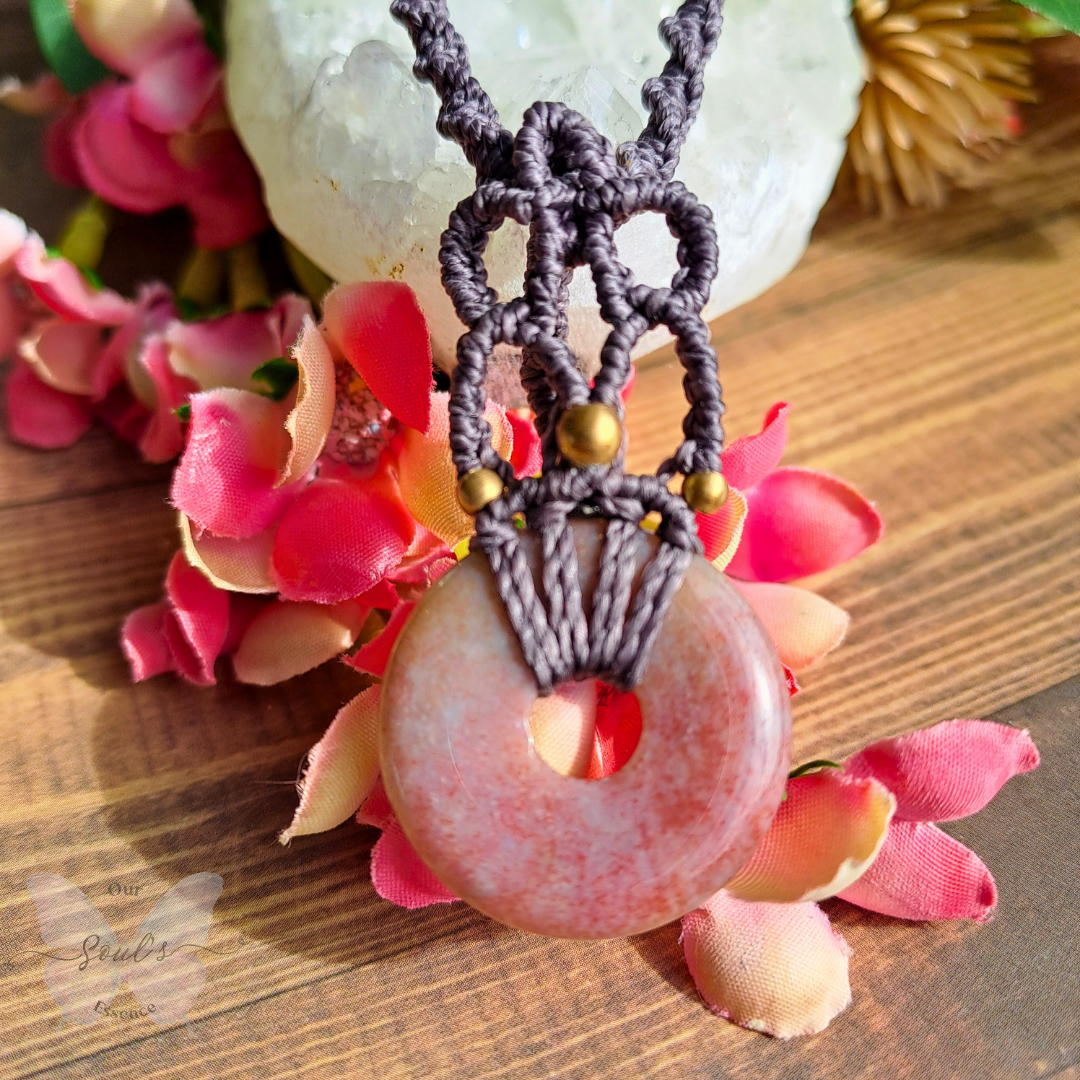 Moss Agate Micro Macramé Necklace