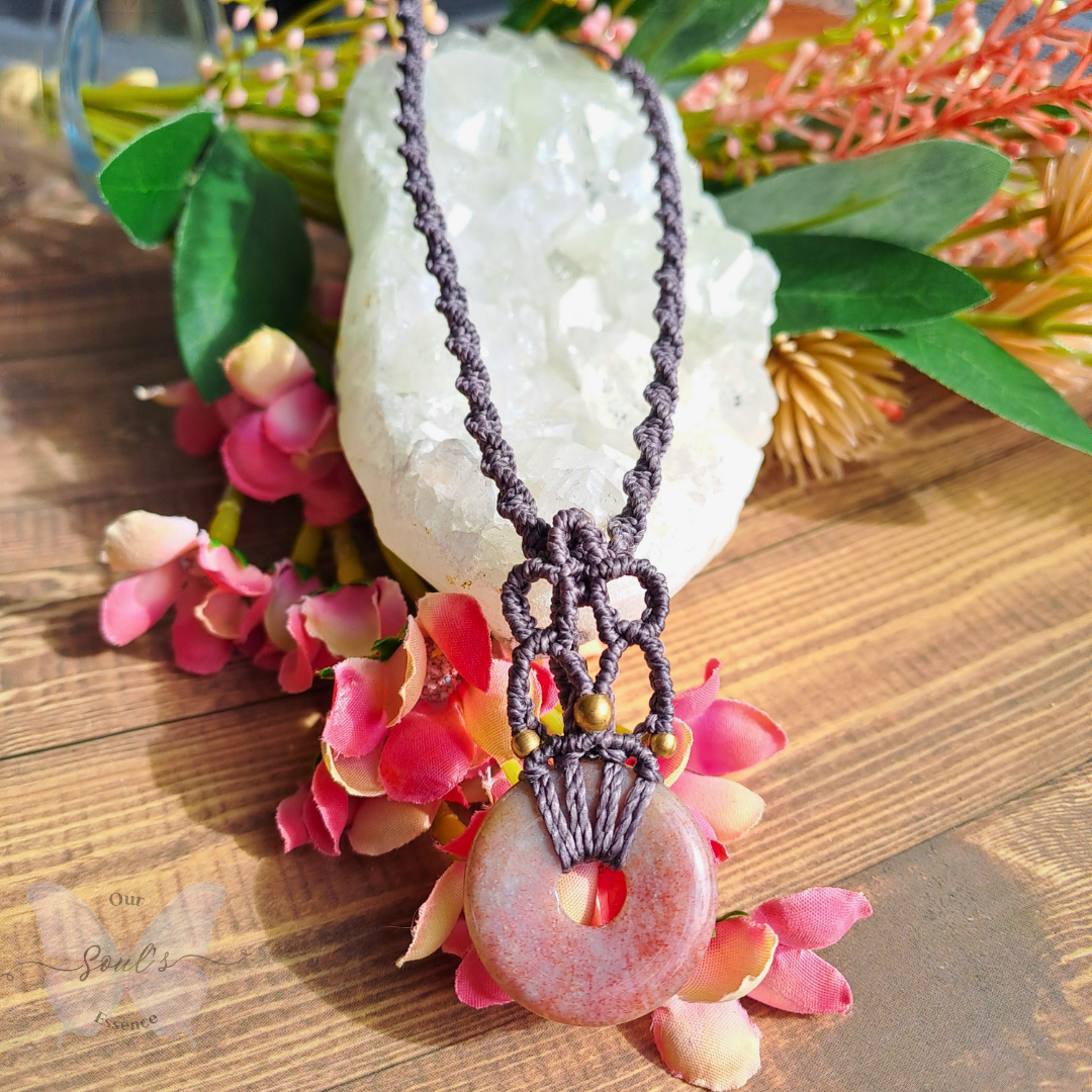 Moss Agate Micro Macramé Necklace
