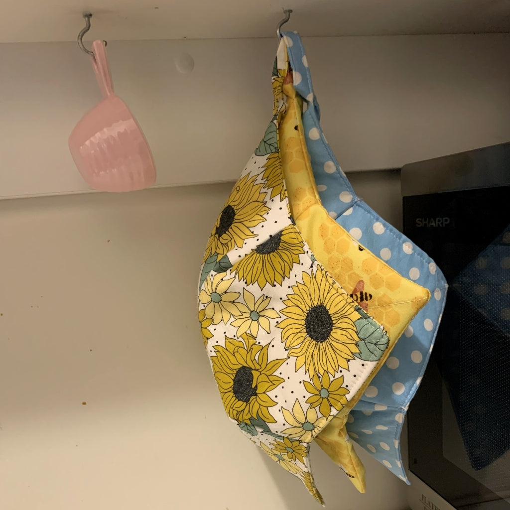 Bowl Cosy with hanging loop