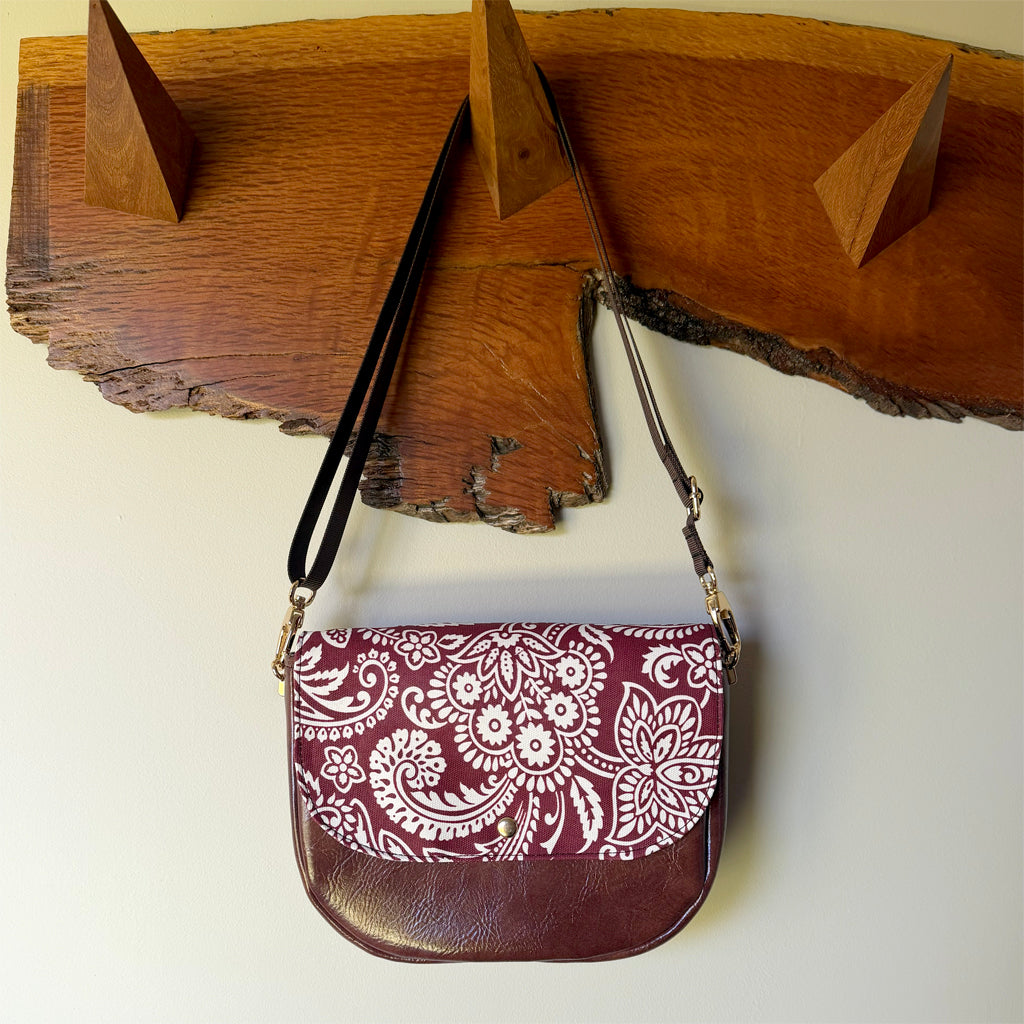 Handmade crossbody bag | Paisley Classic | Unique