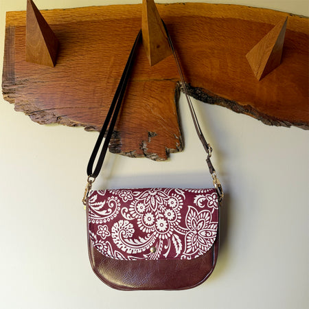 Handmade crossbody bag | Paisley Classic | Unique