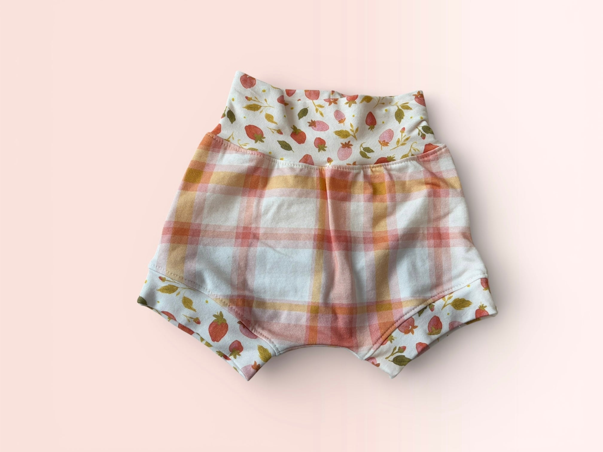 STRAWBERRY FIELDS TOP & BUMMIES