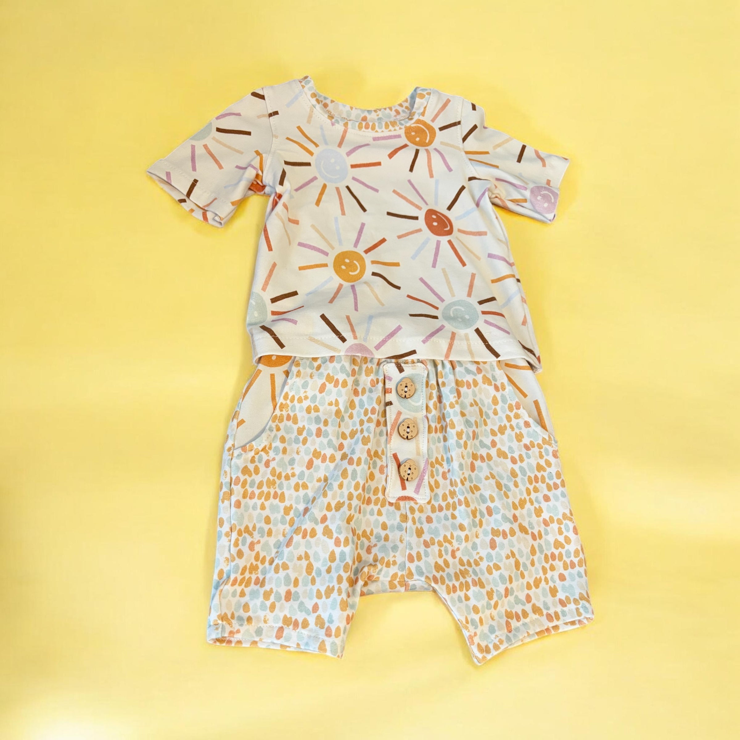 SUNNY SMILES TEE AND HAREM SHORTS