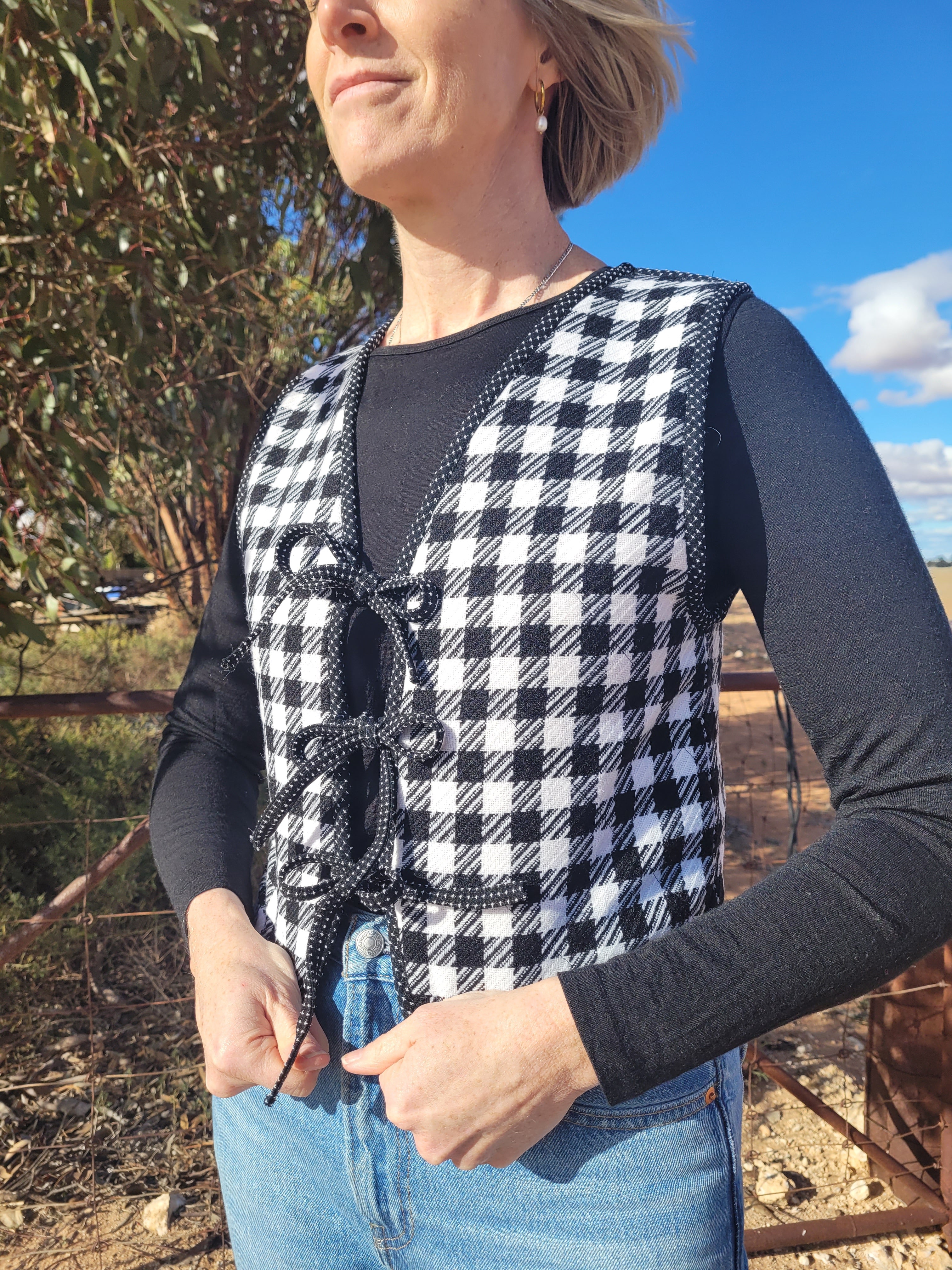 Gift Box - Reversible Tie Front Vest - XS/S