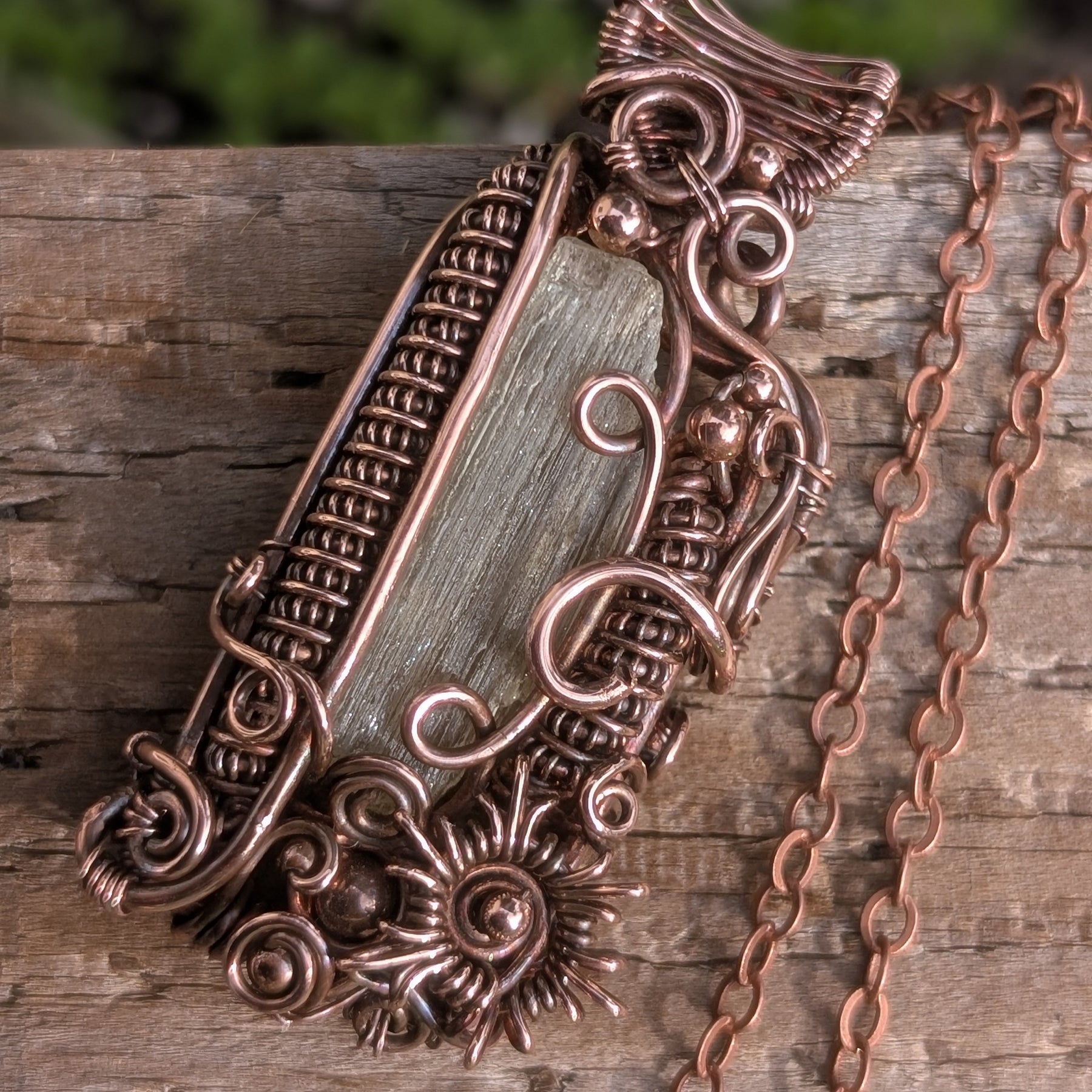 Helios - Heliodor (Golden Beryl) in Copper