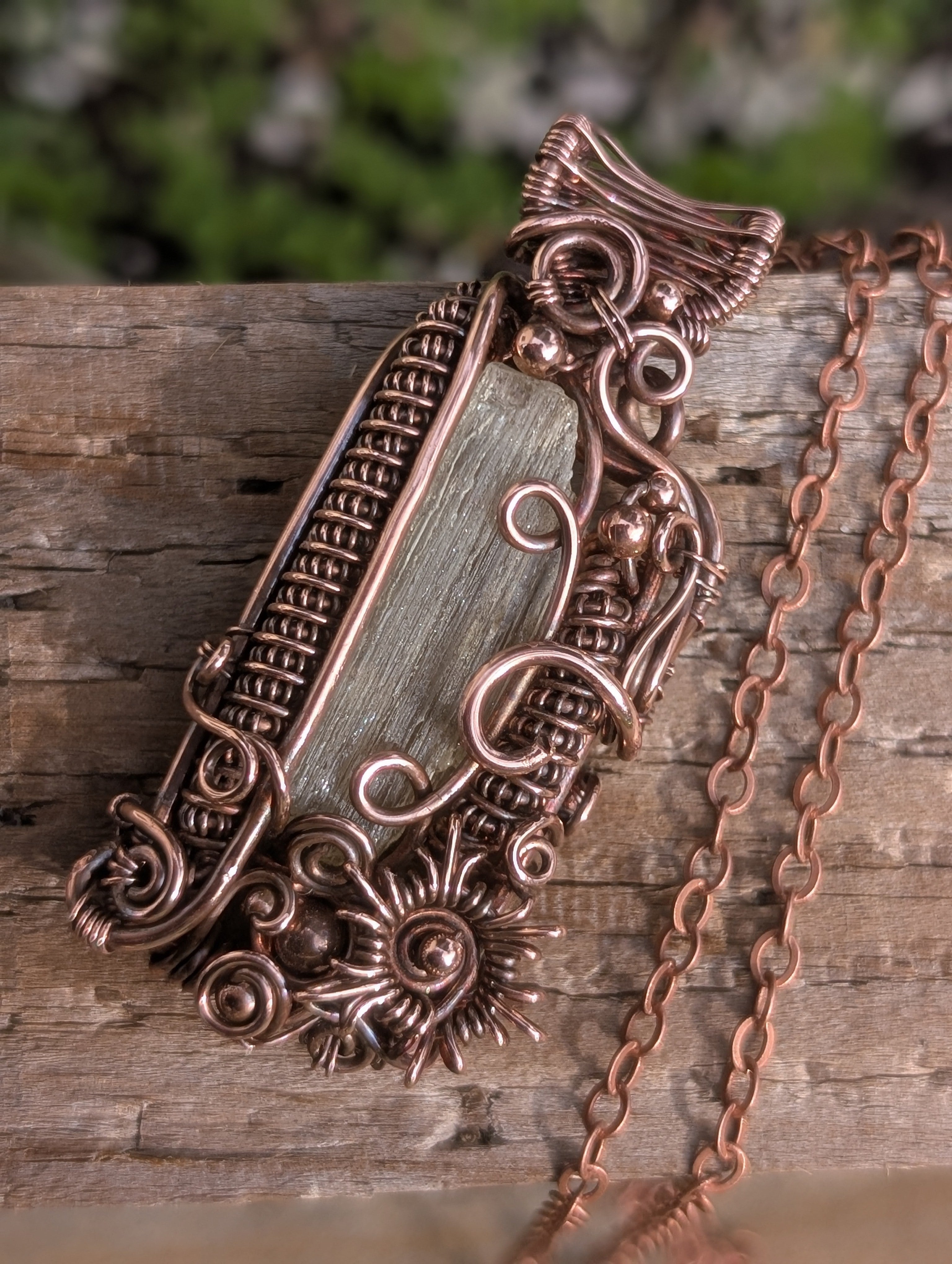 Helios - Heliodor (Golden Beryl) in Copper