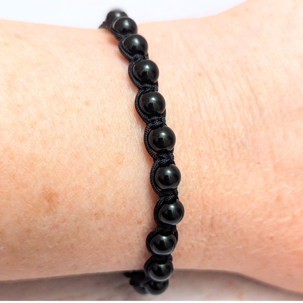 Womans black obsidian bracelet - Modern November birthstone - Shamballa style - adjustable