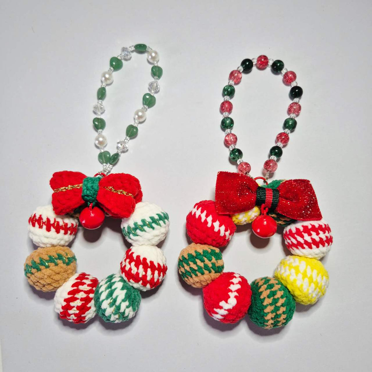 Crochet Christmas Wreath Ornament with bead Bracelet