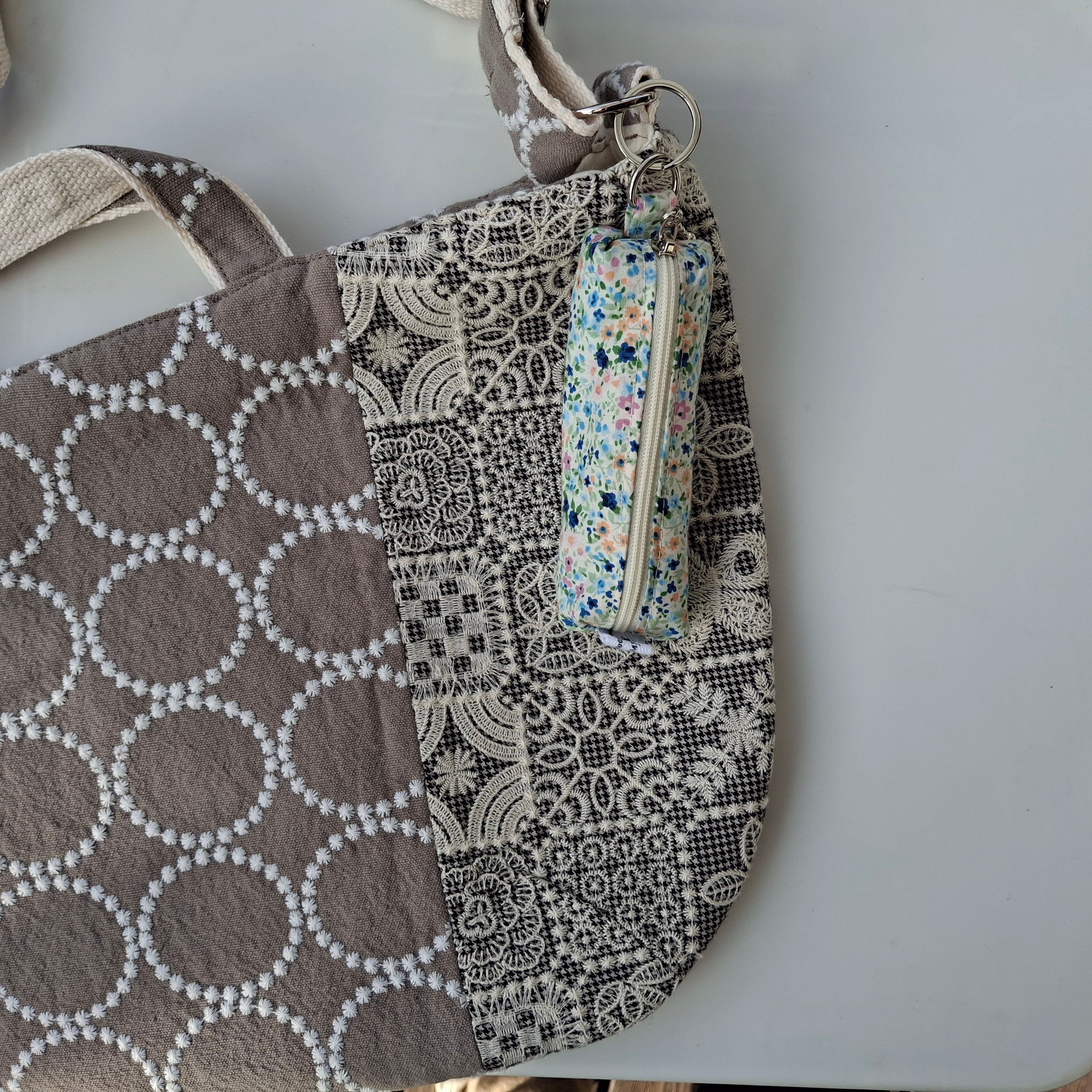 Mini Makeup Pouch (Blue/Green)