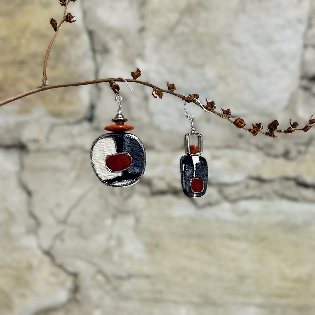 Earrings Asymmetrical Charcoal Rust Black Beige Silver - EE-193