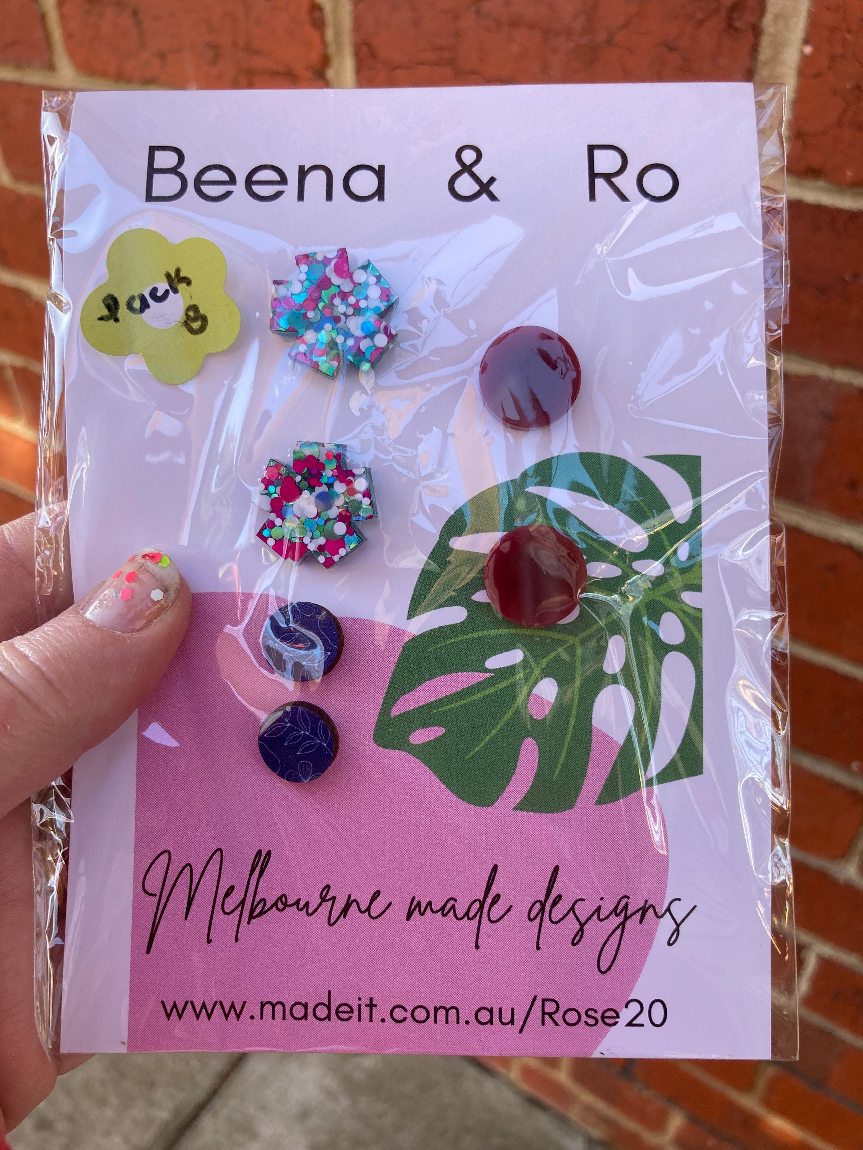 Super value mixed stud pack 8