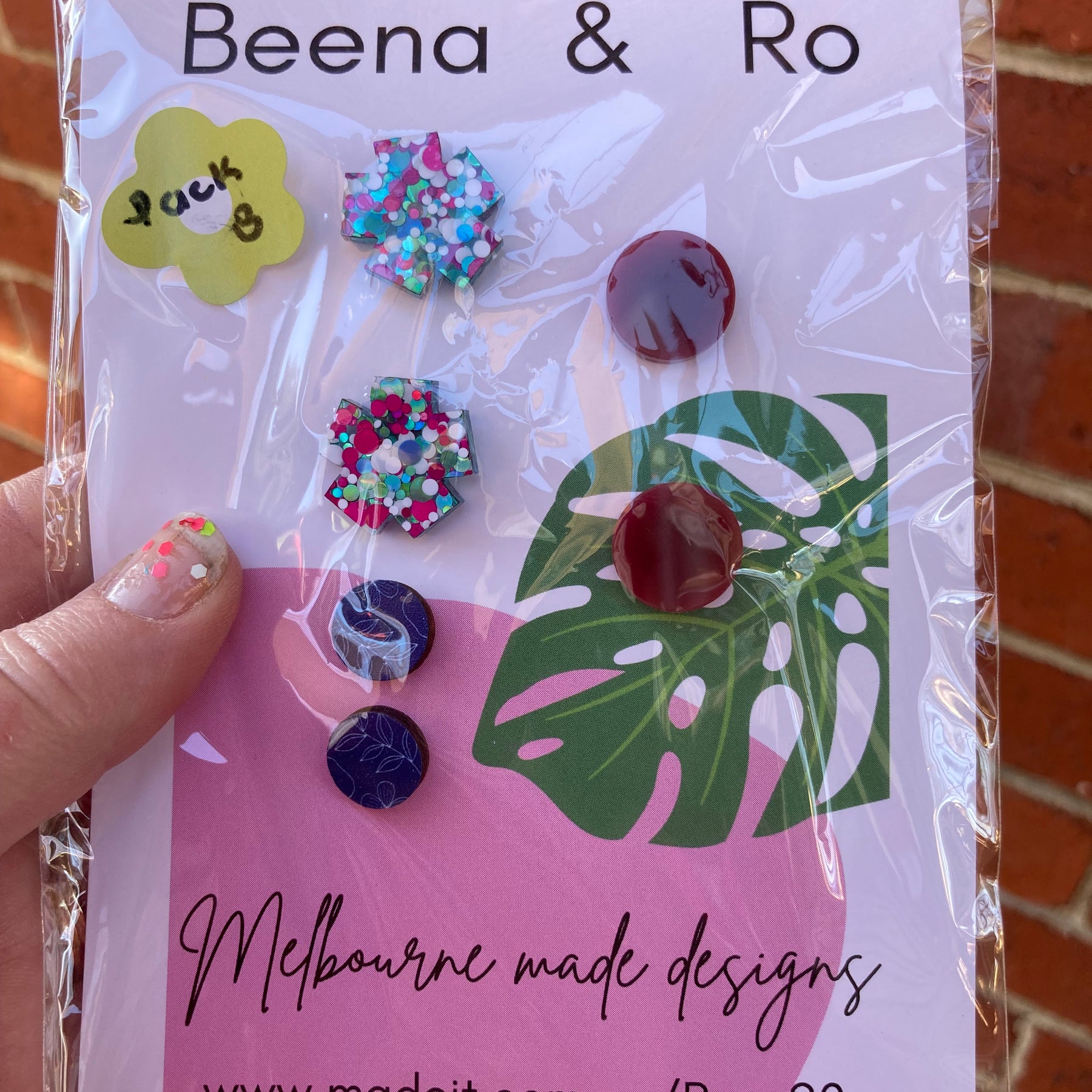 Super value mixed stud pack 8