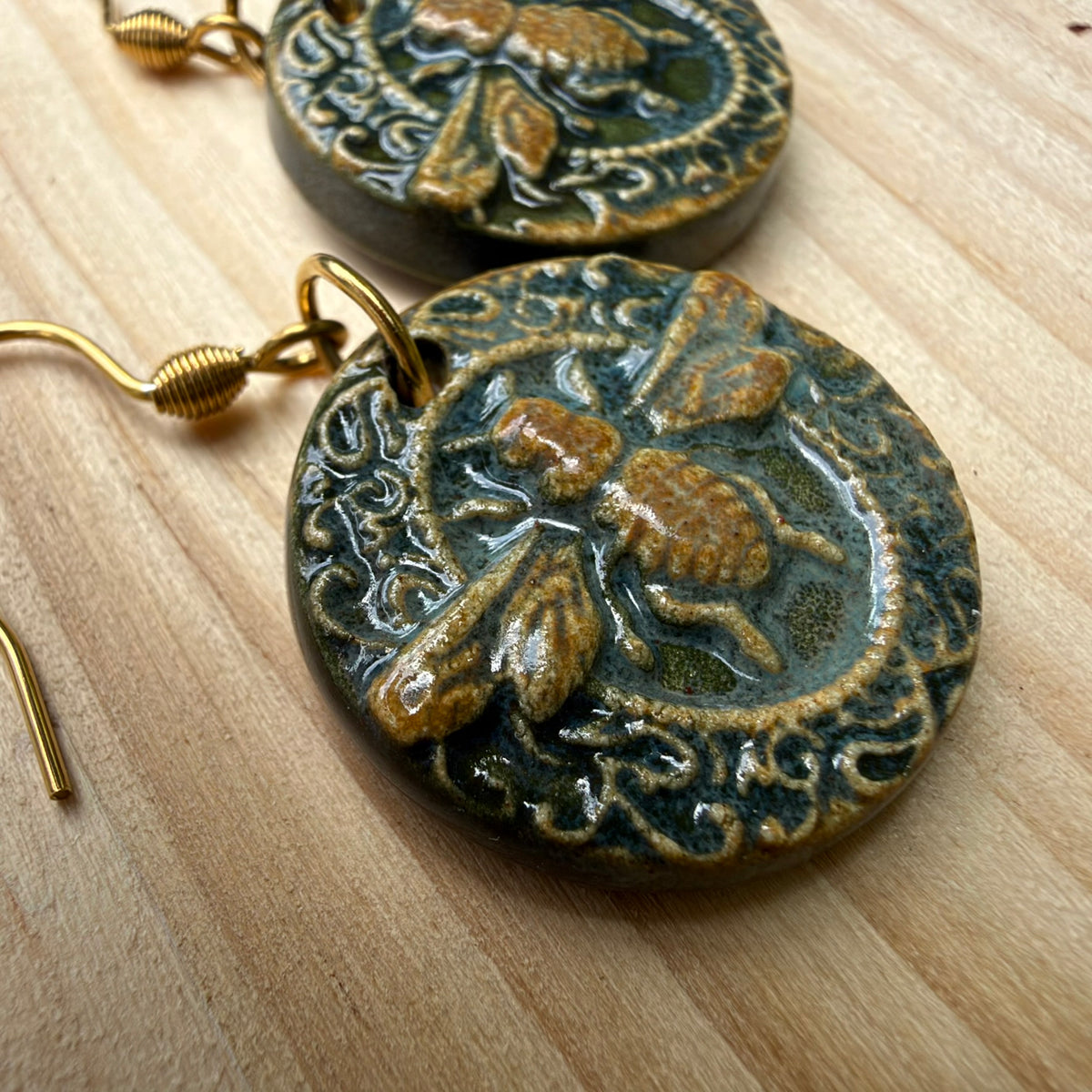 Ceramic Bee Earrings Gold Circle - Lightweight