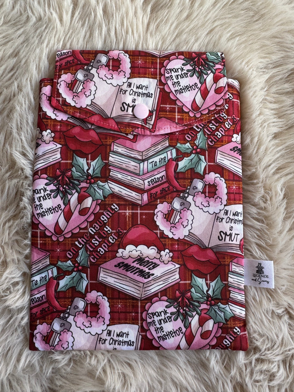 Smutmas eReader/Book Sleeves