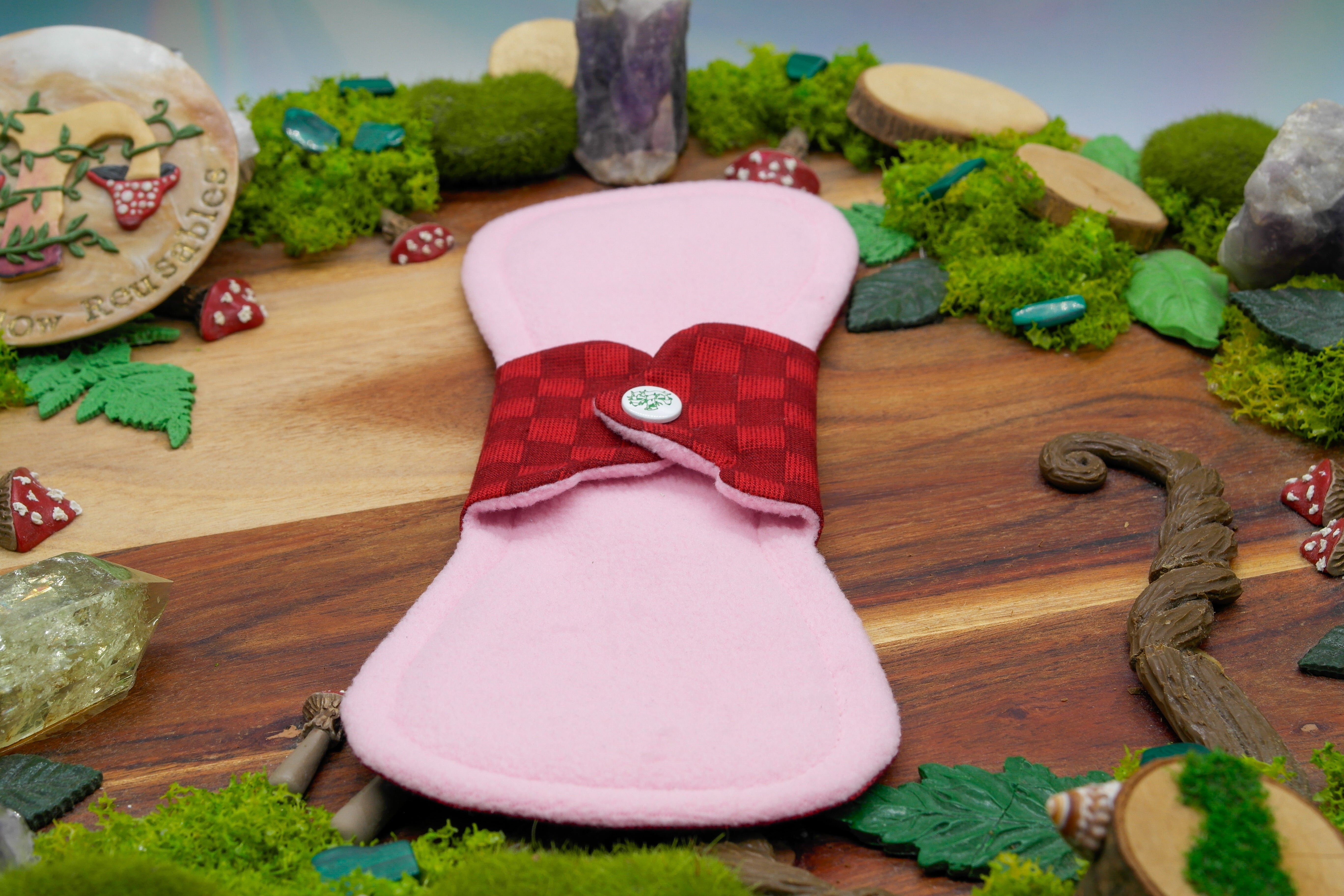 eco-conscious Reusable cloth pad 10" Moderate (Flutter) - 24hrs