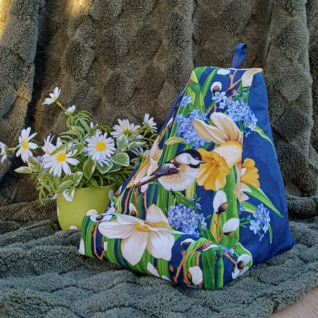 Daffodil & Bird Design Pillow to suit Book and Tablet