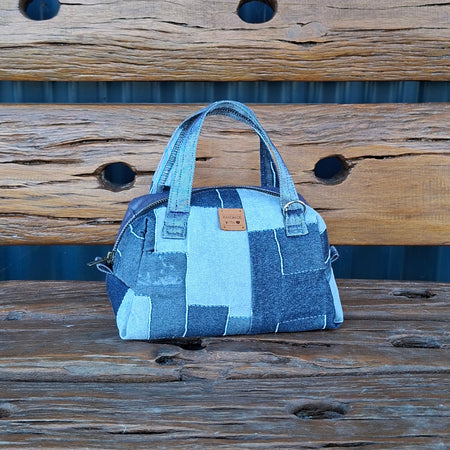 Mini Boston Hand Bag Handbag w detachable Shoulder Strap.