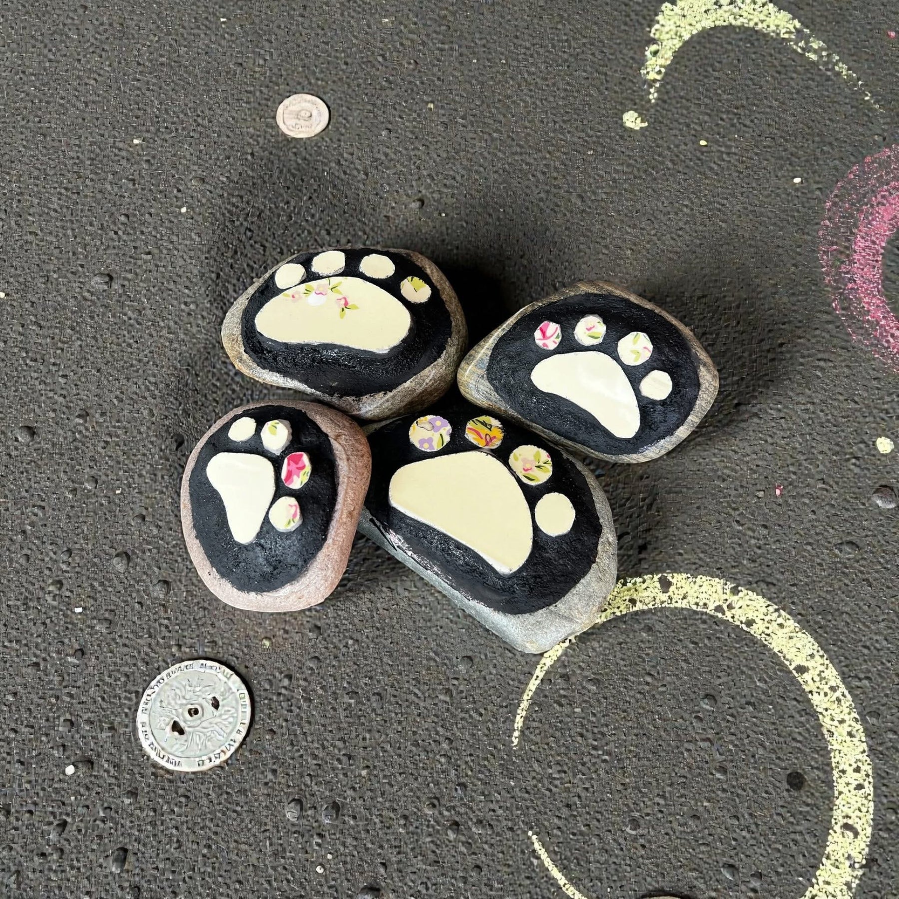 Mosaic Stones. Paws.