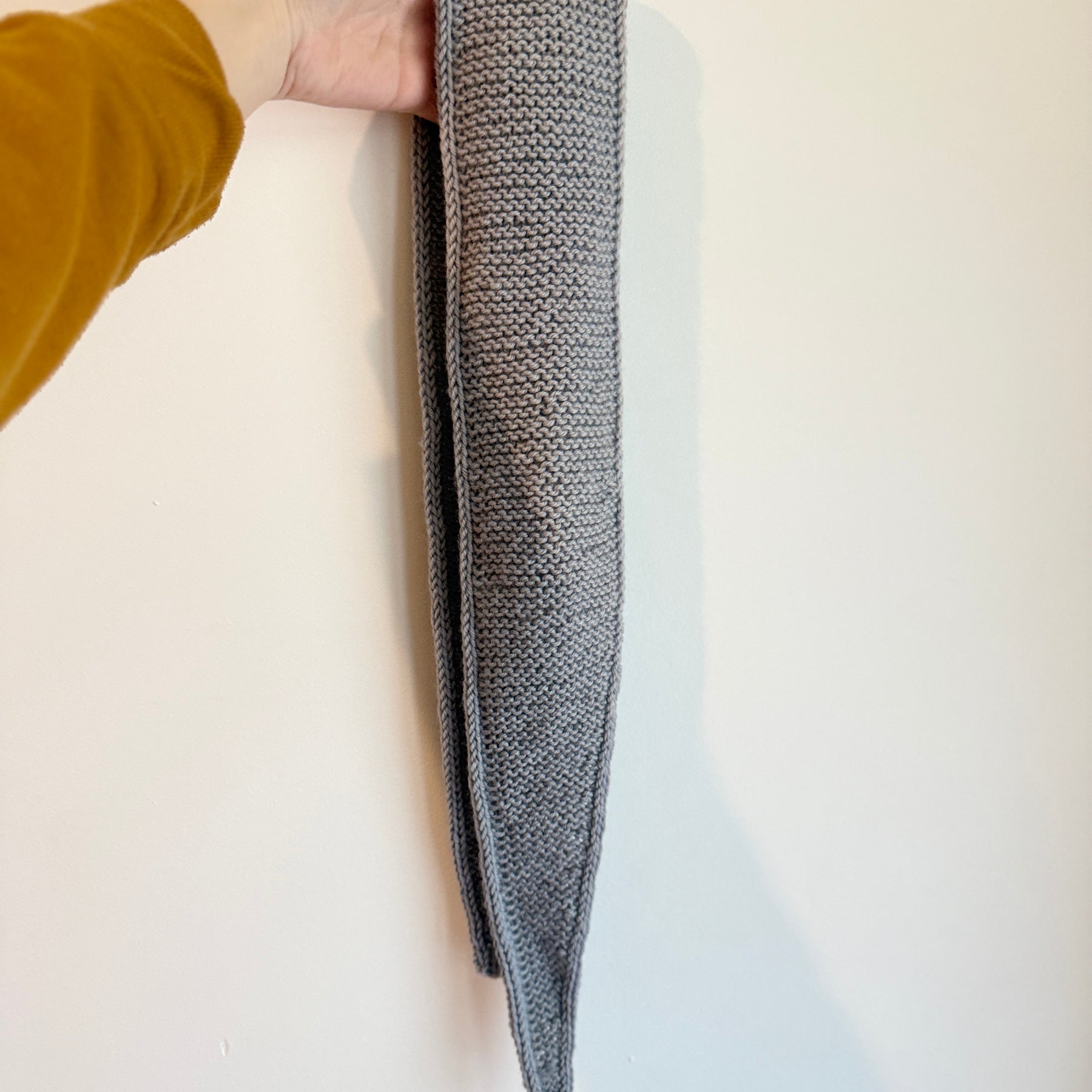 Knitted sophie scarf light grey