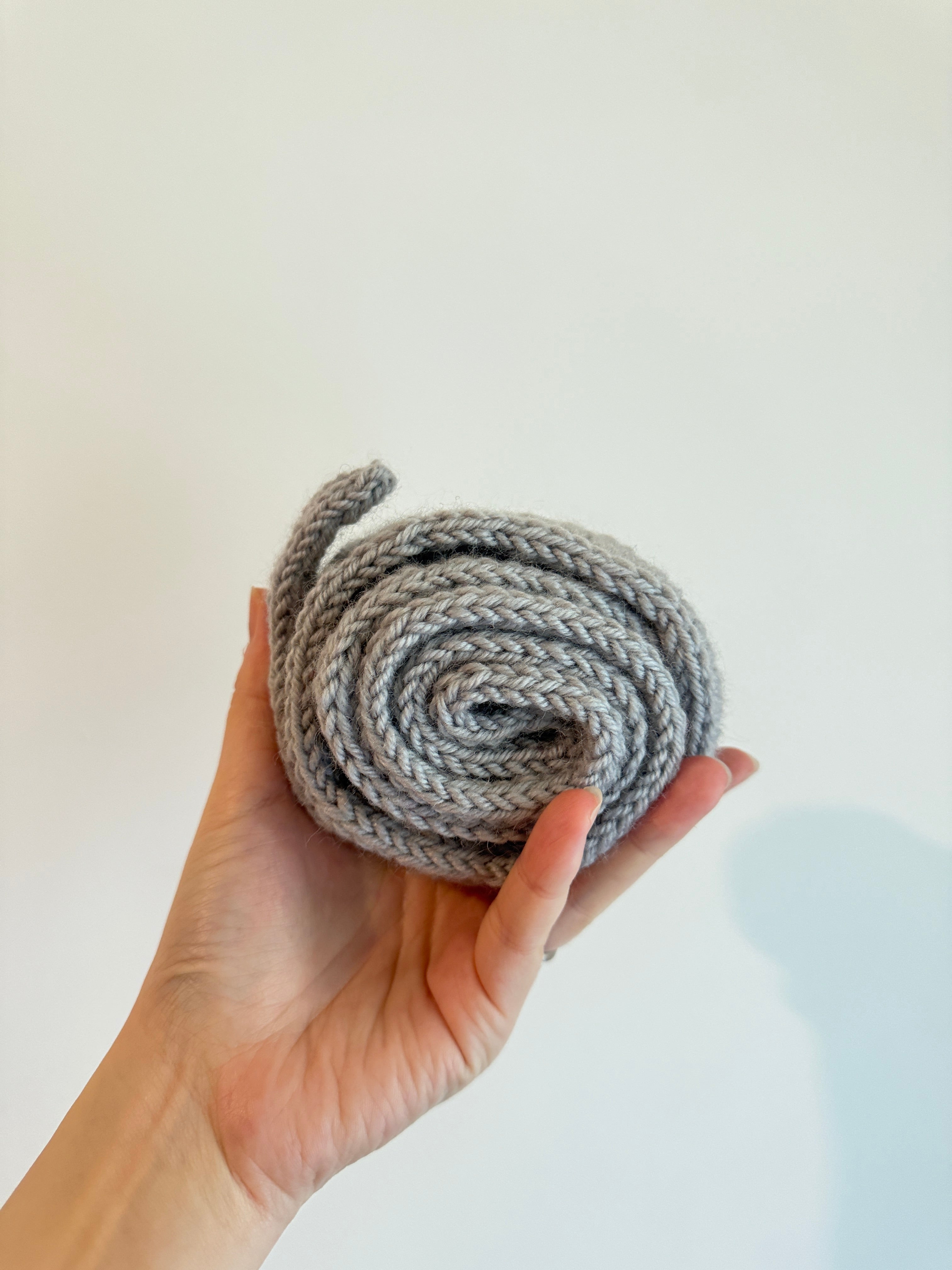 Knitted sophie scarf light grey