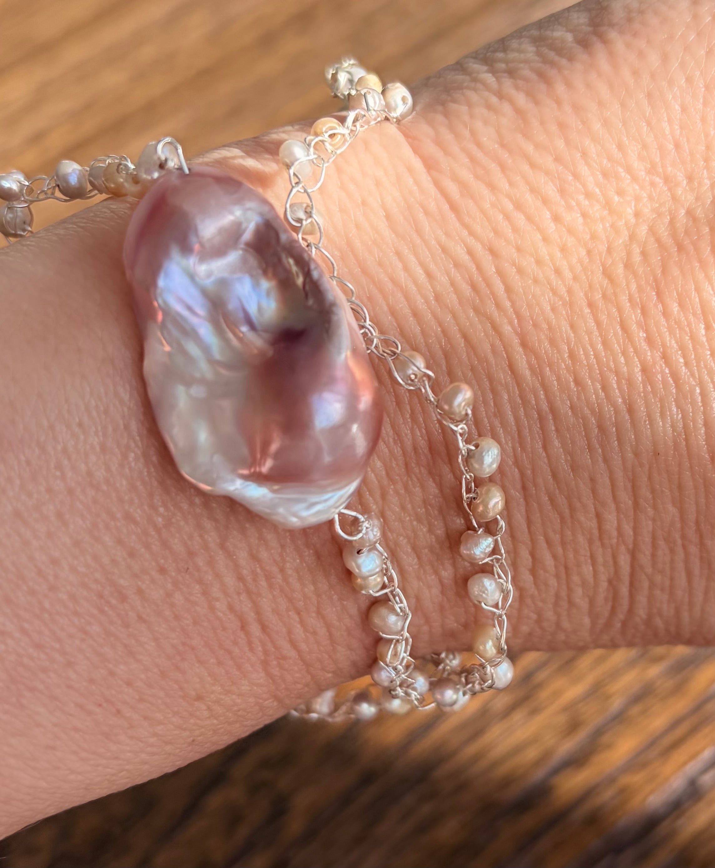 “Velvet Bloom” Pearls Bracelet