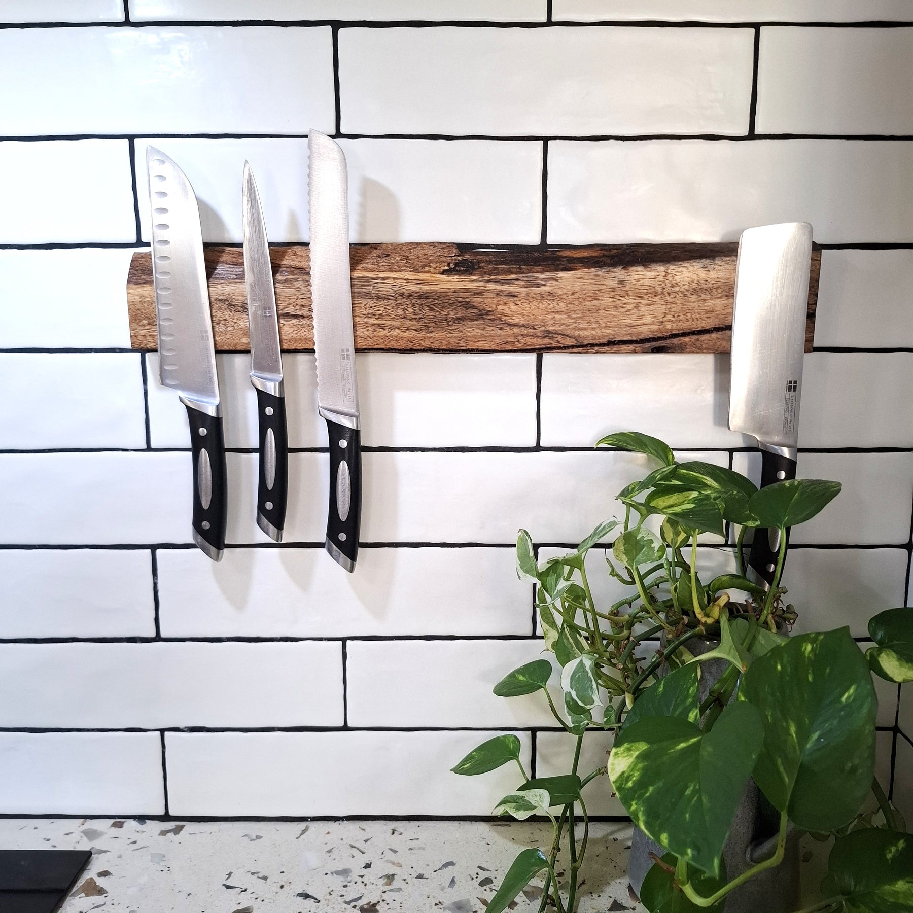 Handmade Wooden Magnetic Knife Holder: Wall-Mounted Kitchen Rack