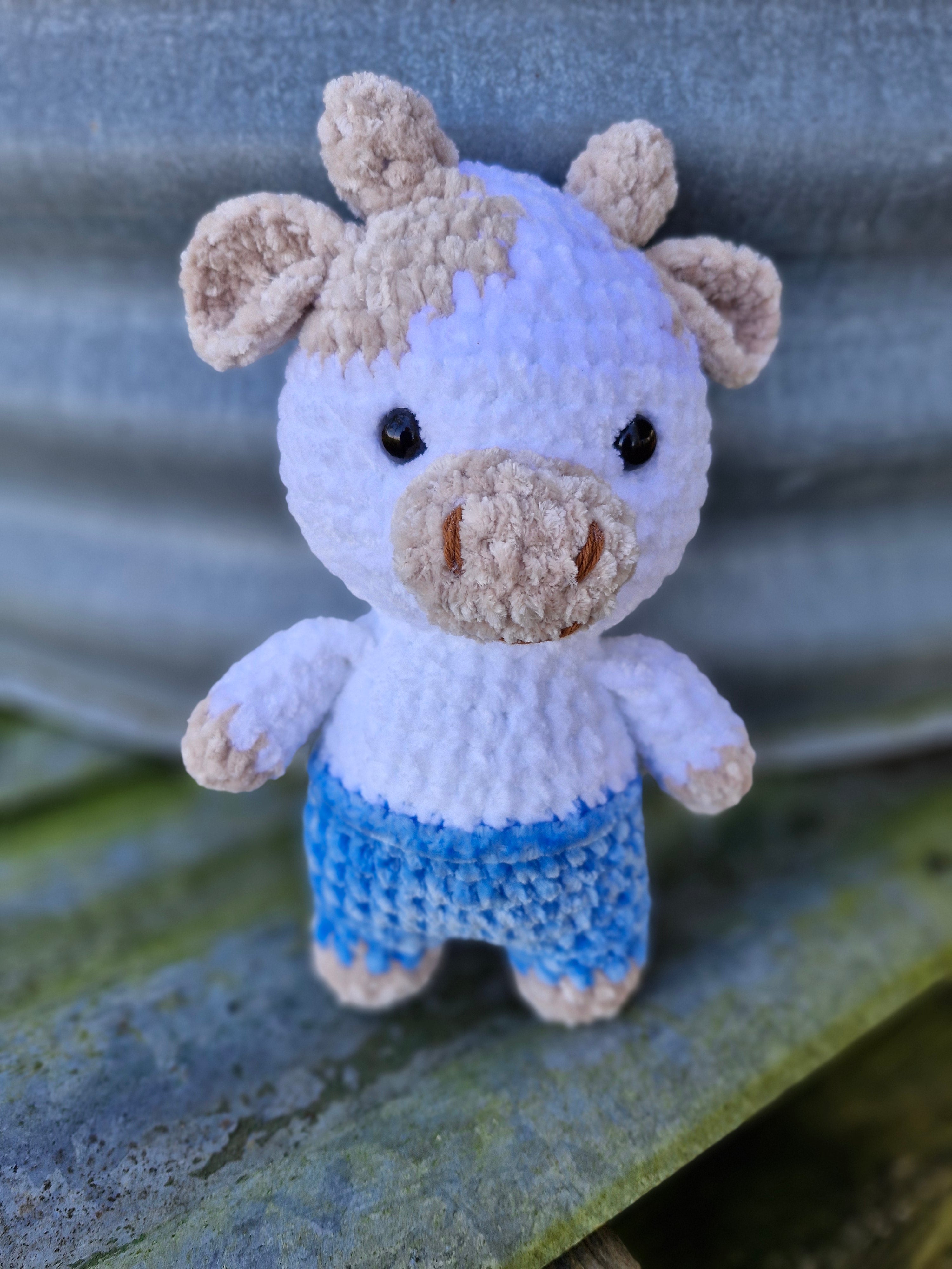 Chubby Hand Crochet Cow / Bull in shorts