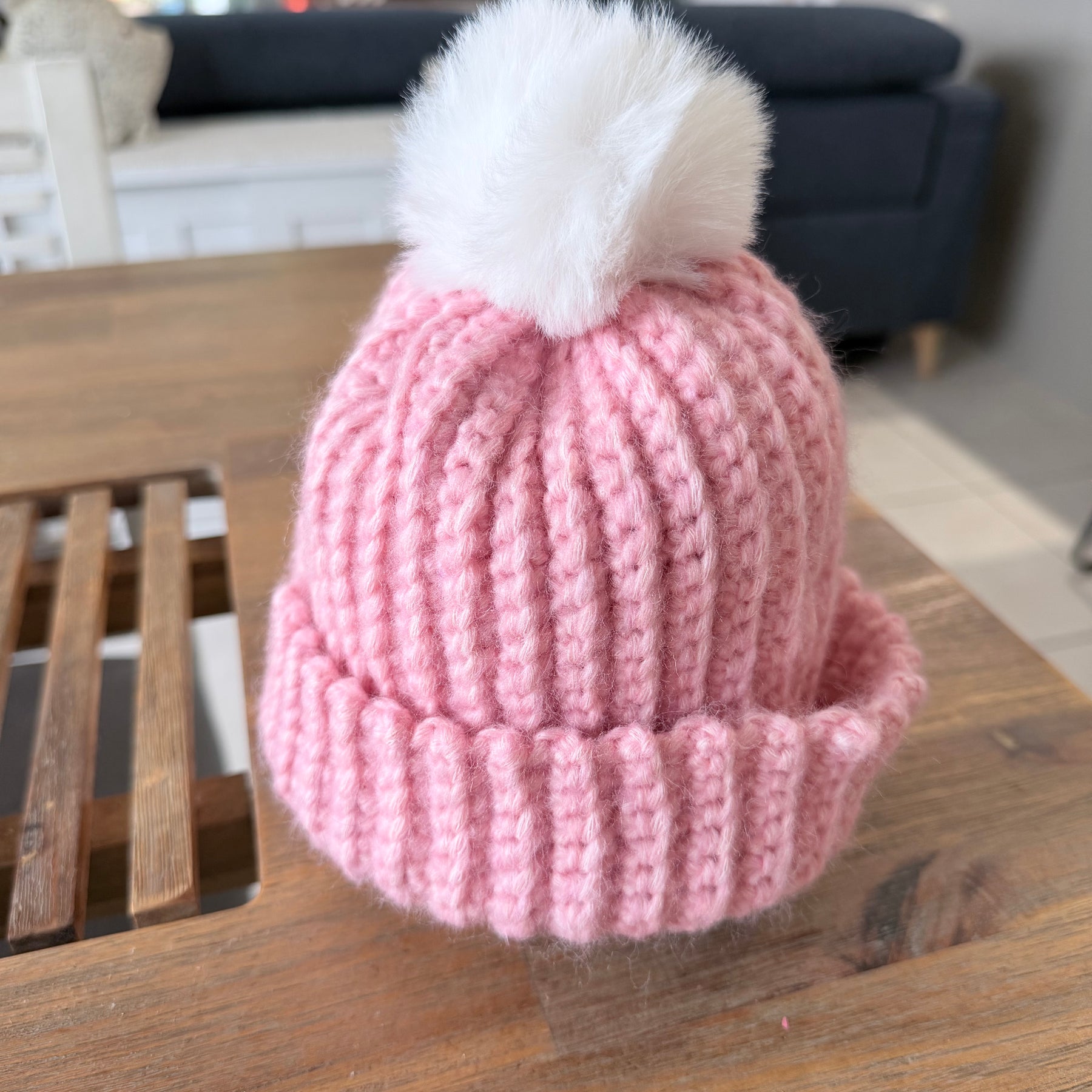 #124  Baby's Beanie with faux fur bobble