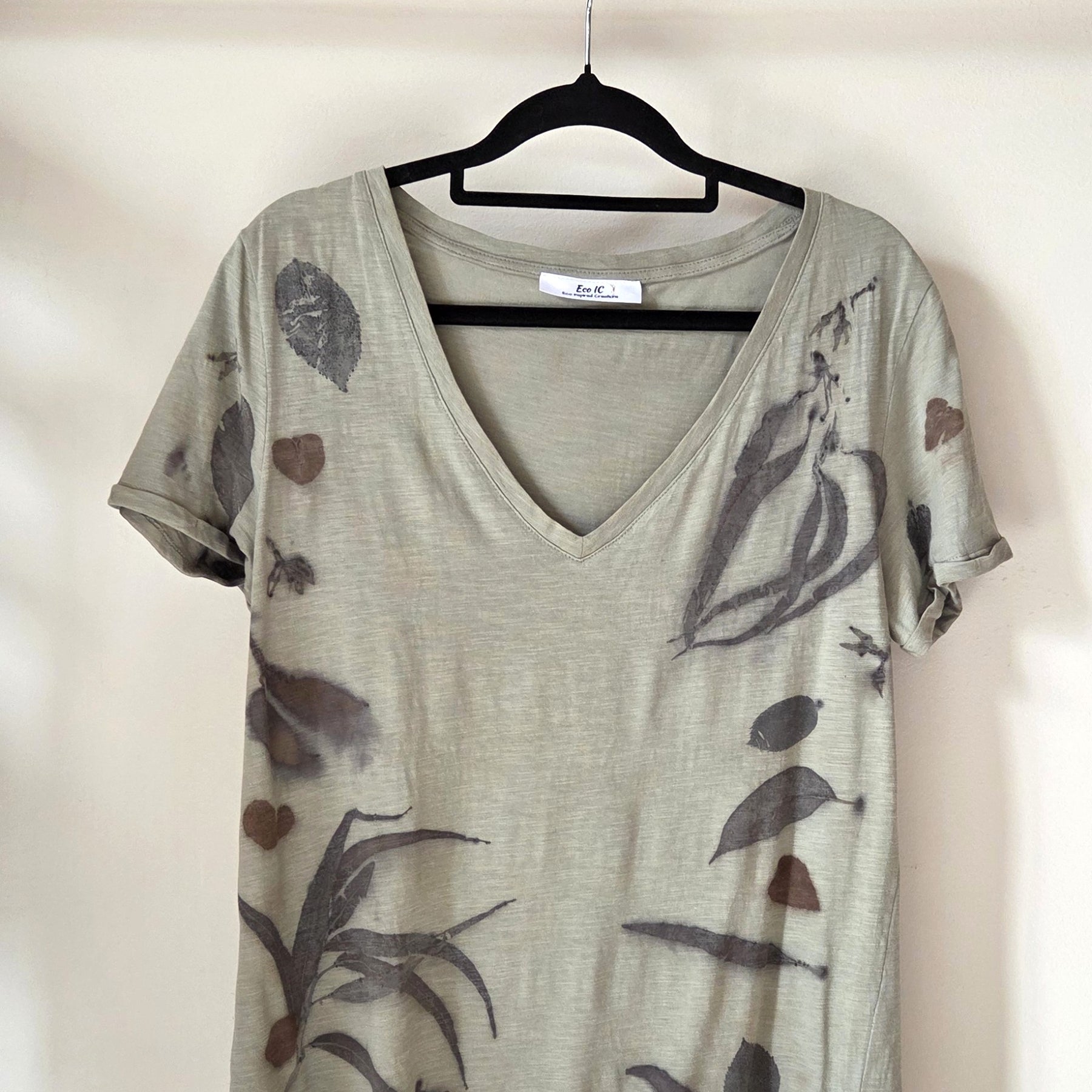 Size 10 - Botanical Tee (102)