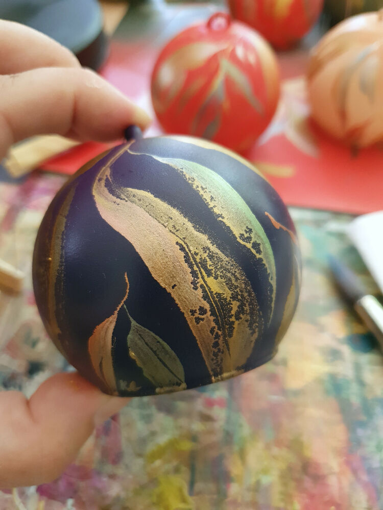 Madeit Ornament 2