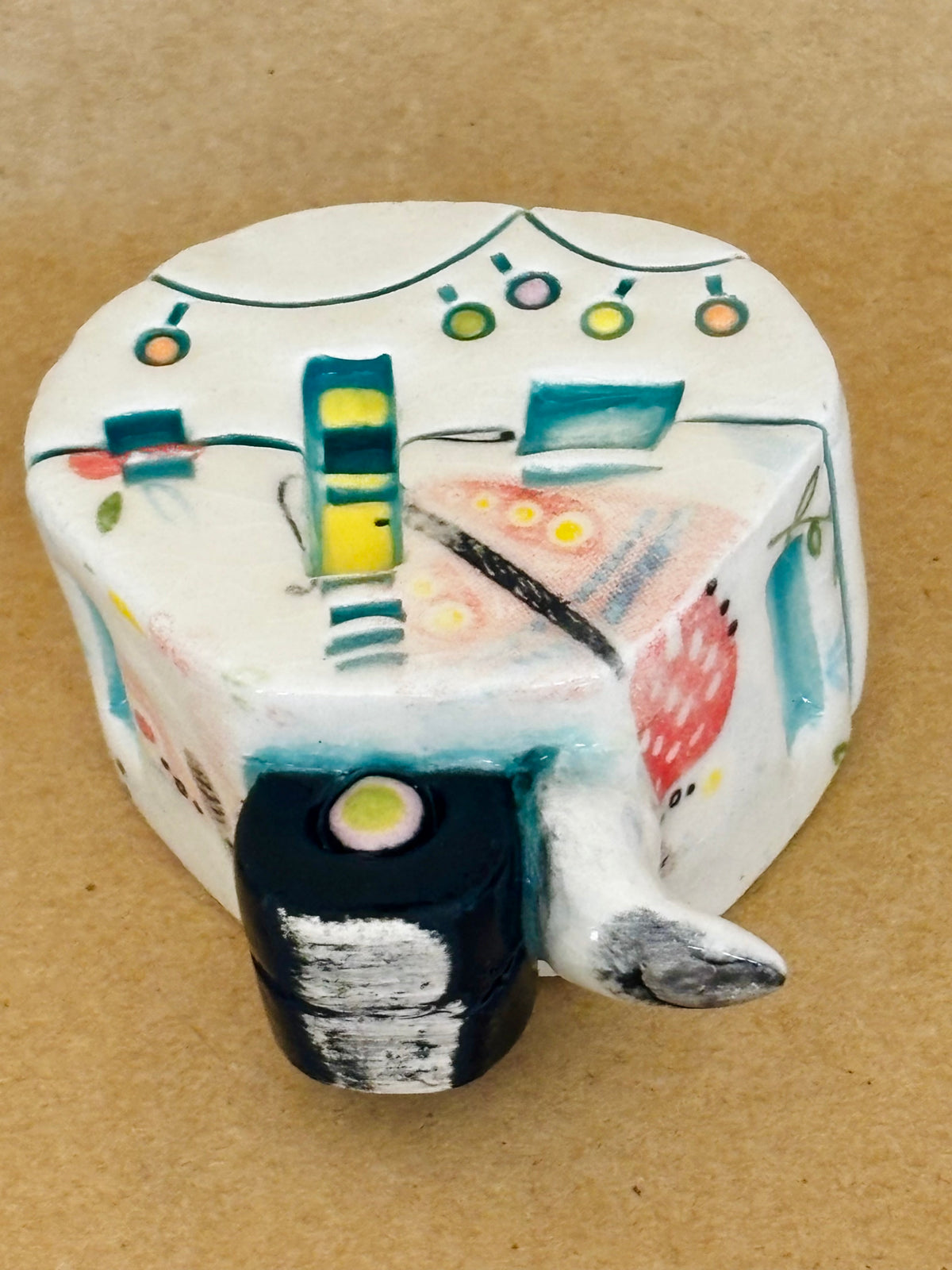 Small Retro Collectable Ceramic Caravan 13
