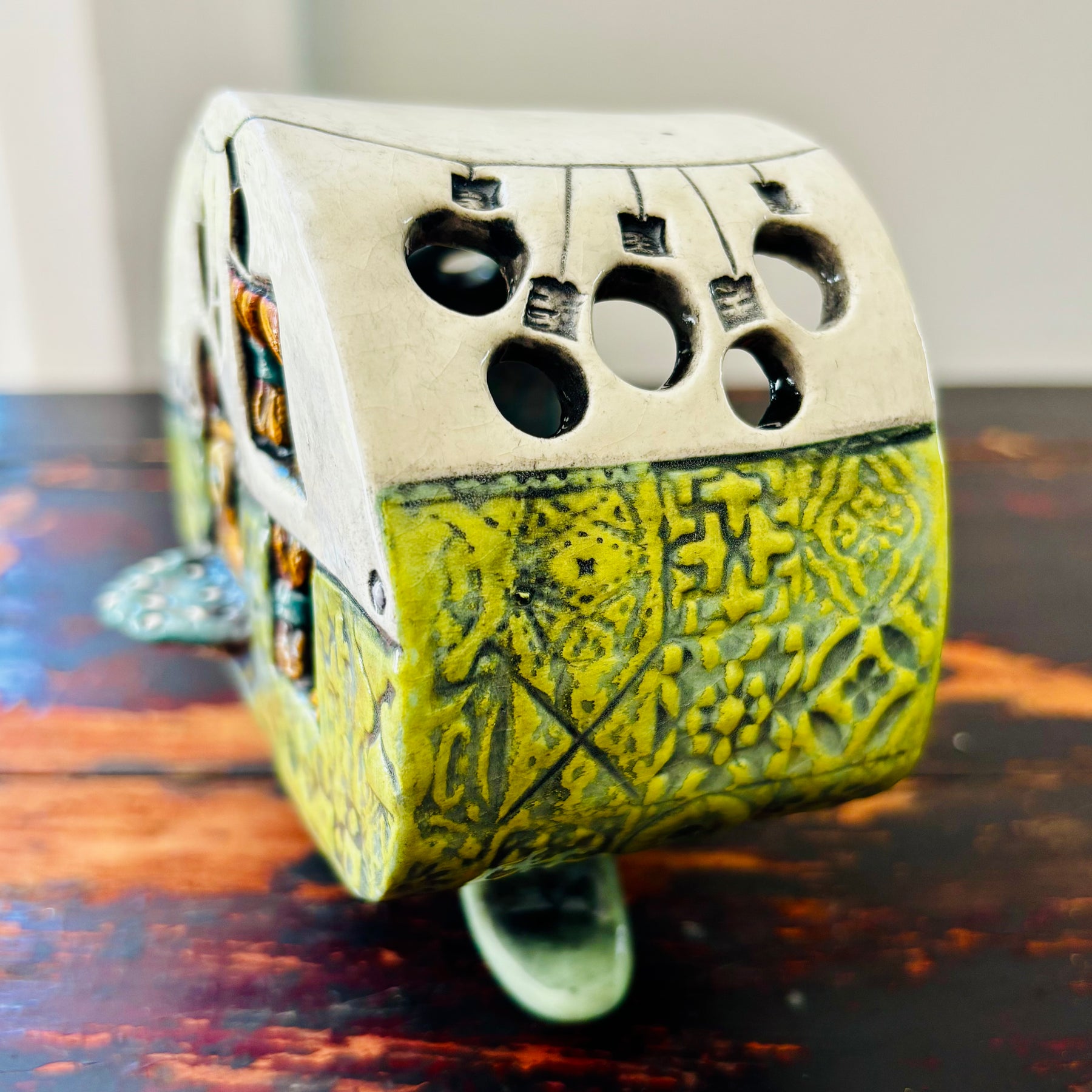 Handmade Ceramic Caravan Tea Light Lantern (Green)